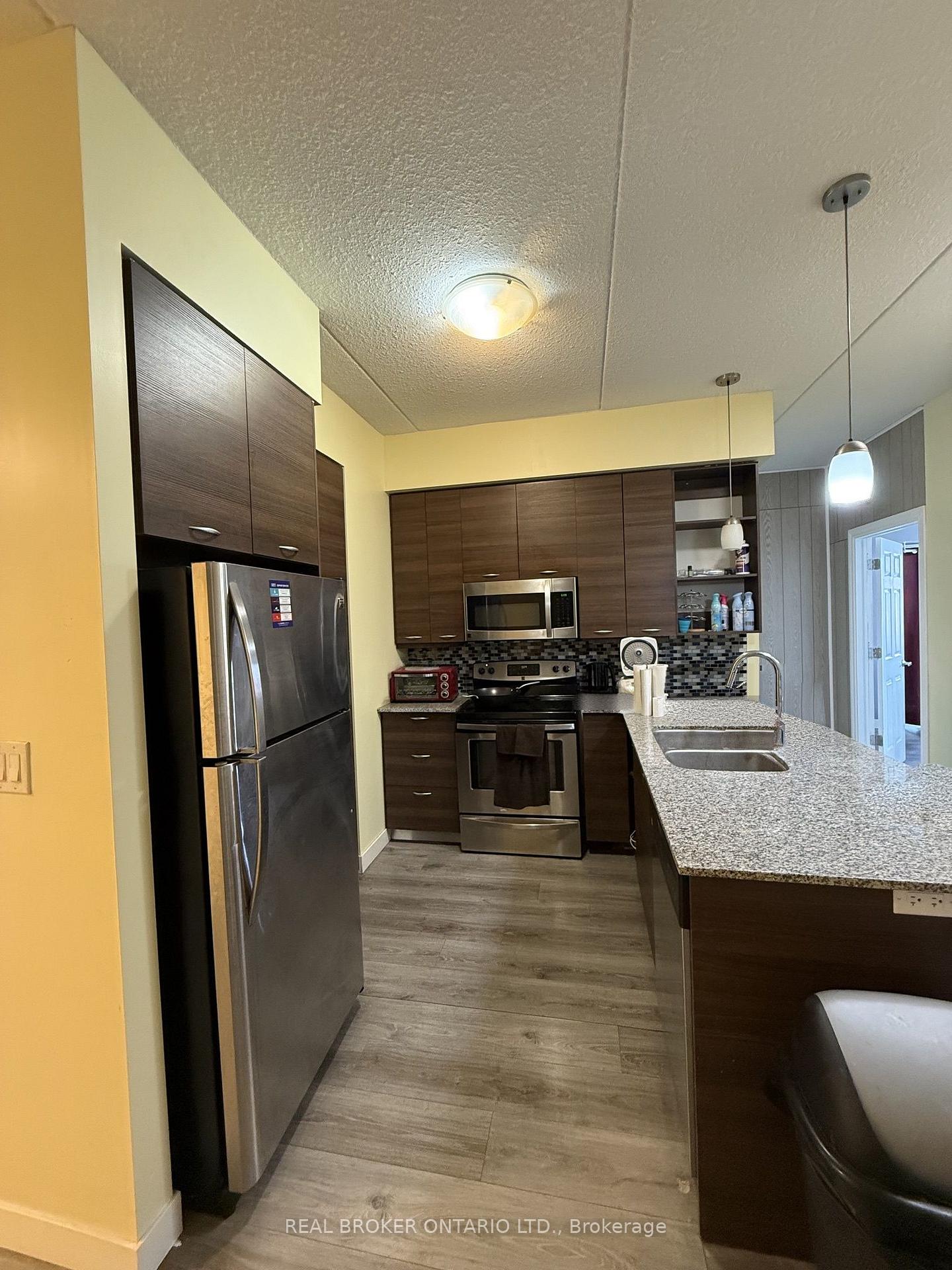 Photo 4 of 318 Spruce Street, Waterloo, Downtown Waterloo — HOMEH