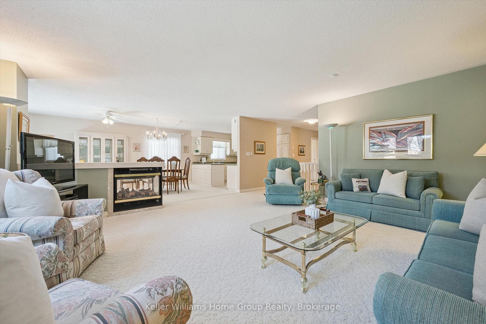 Photo 12 of 20 Beechlawn Boulevard, Guelph, Village By The Arboretum — HOMEH