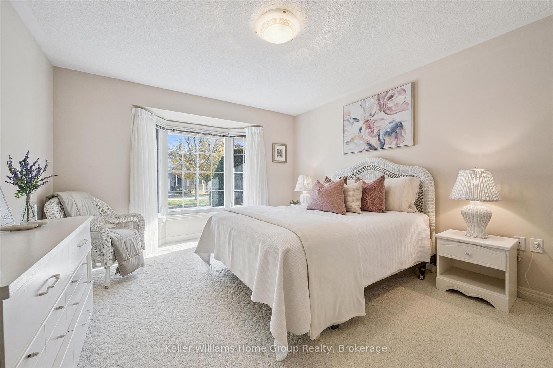 Photo 21 of 20 Beechlawn Boulevard, Guelph, Village By The Arboretum — HOMEH
