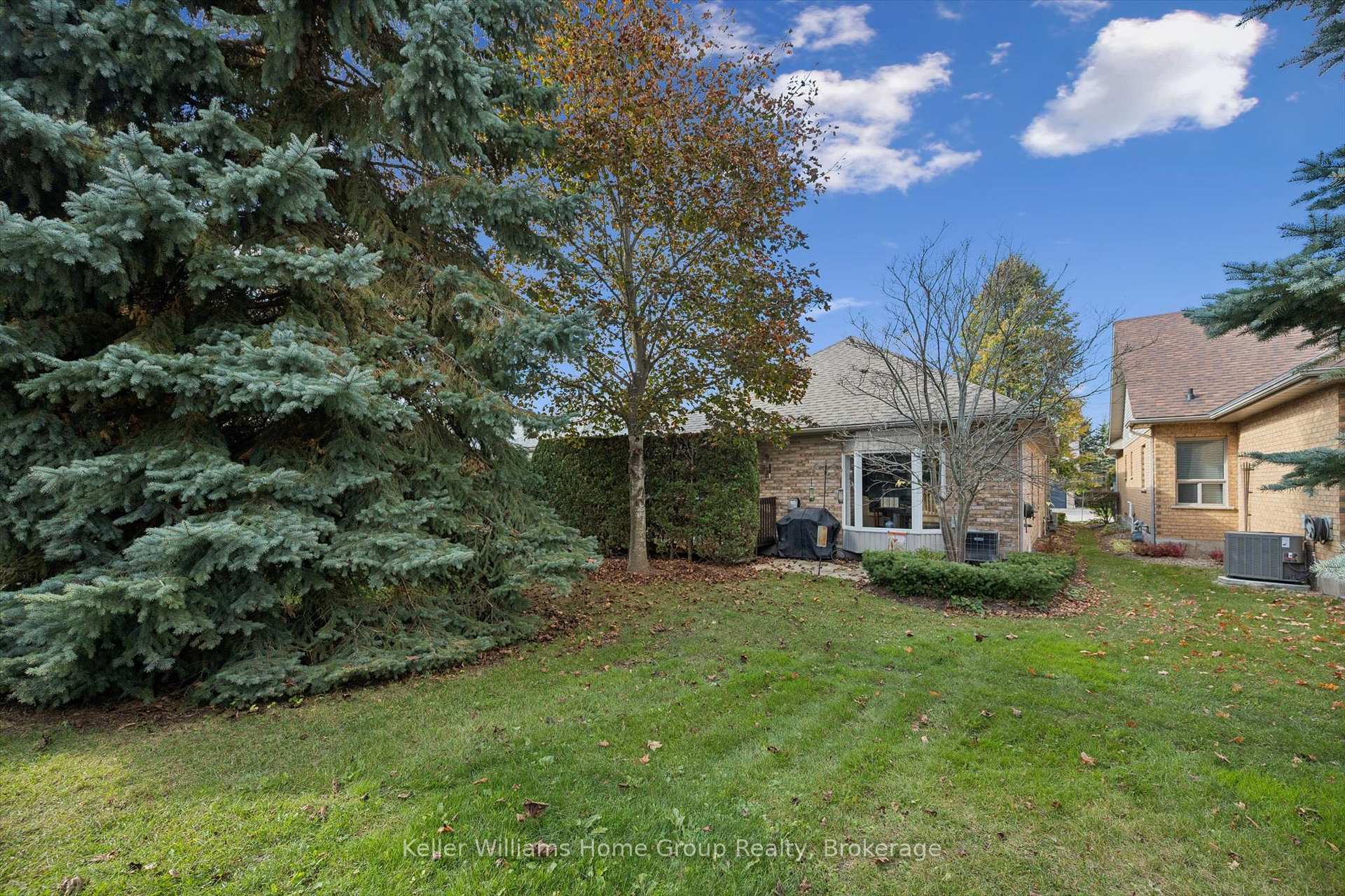 Photo 40 of 20 Beechlawn Boulevard, Guelph, Village By The Arboretum — HOMEH