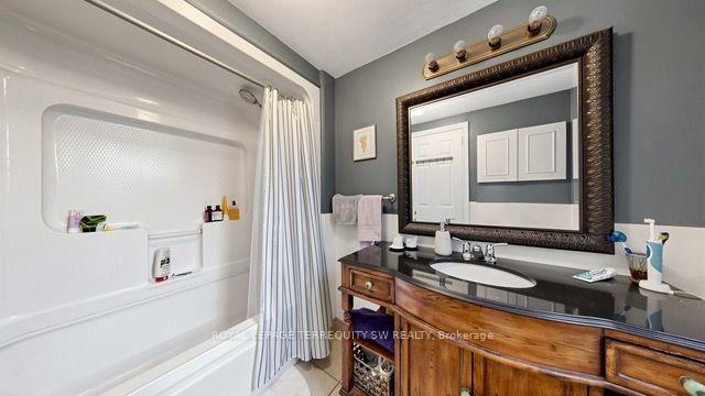 Photo 11 of 29 Winchester Street, Toronto, Cabbagetown-South St. James Town — HOMEH