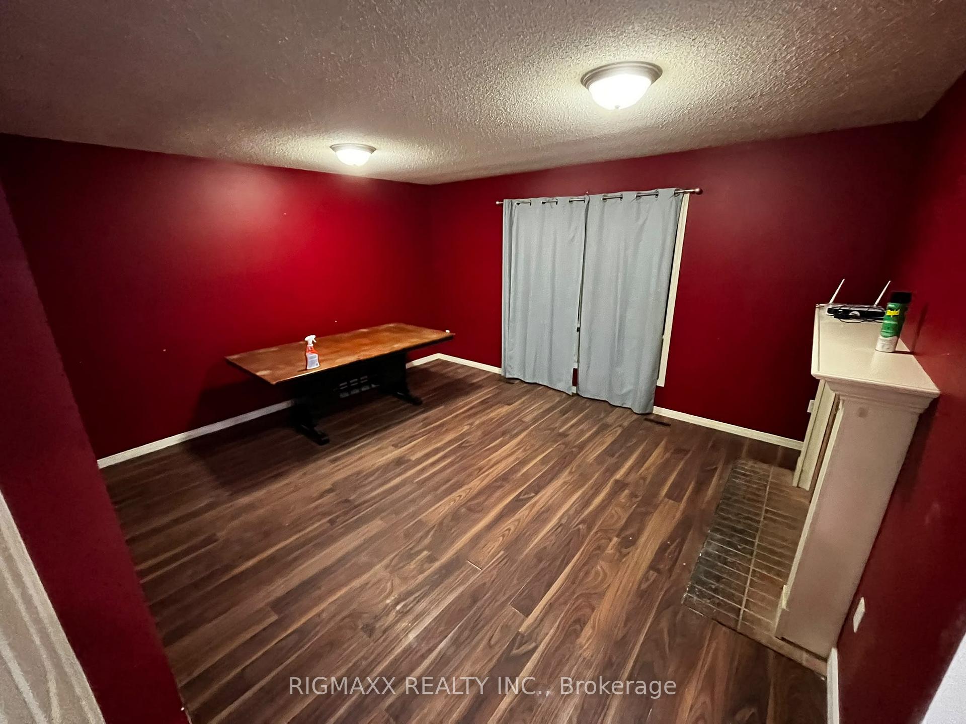 Photo 8 of 31 Elk Street, Brampton, Sandringham-Wellington — HOMEH