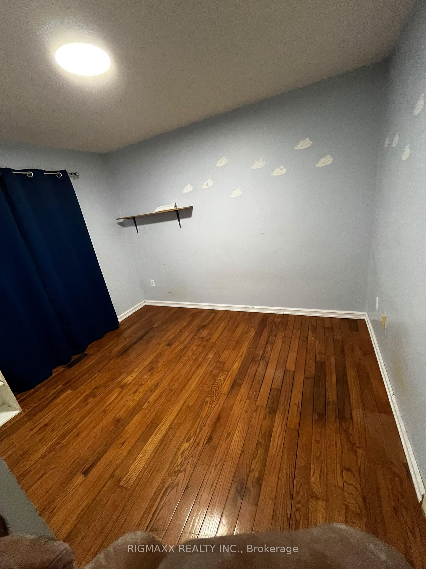 Photo 11 of 31 Elk Street, Brampton, Sandringham-Wellington — HOMEH