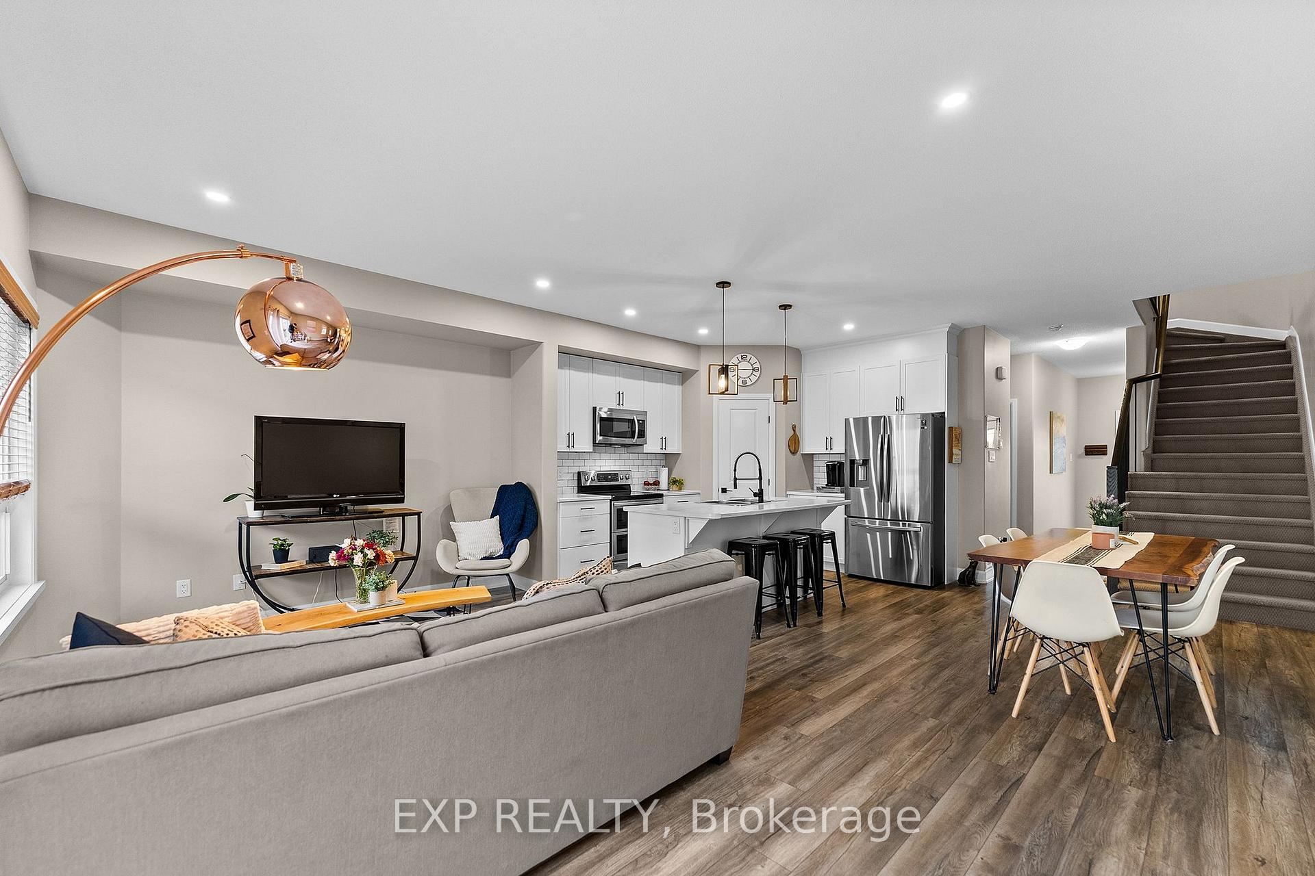 Photo 15 of 76 Vimy Ridge Crescent, Arnprior, Arnprior — HOMEH