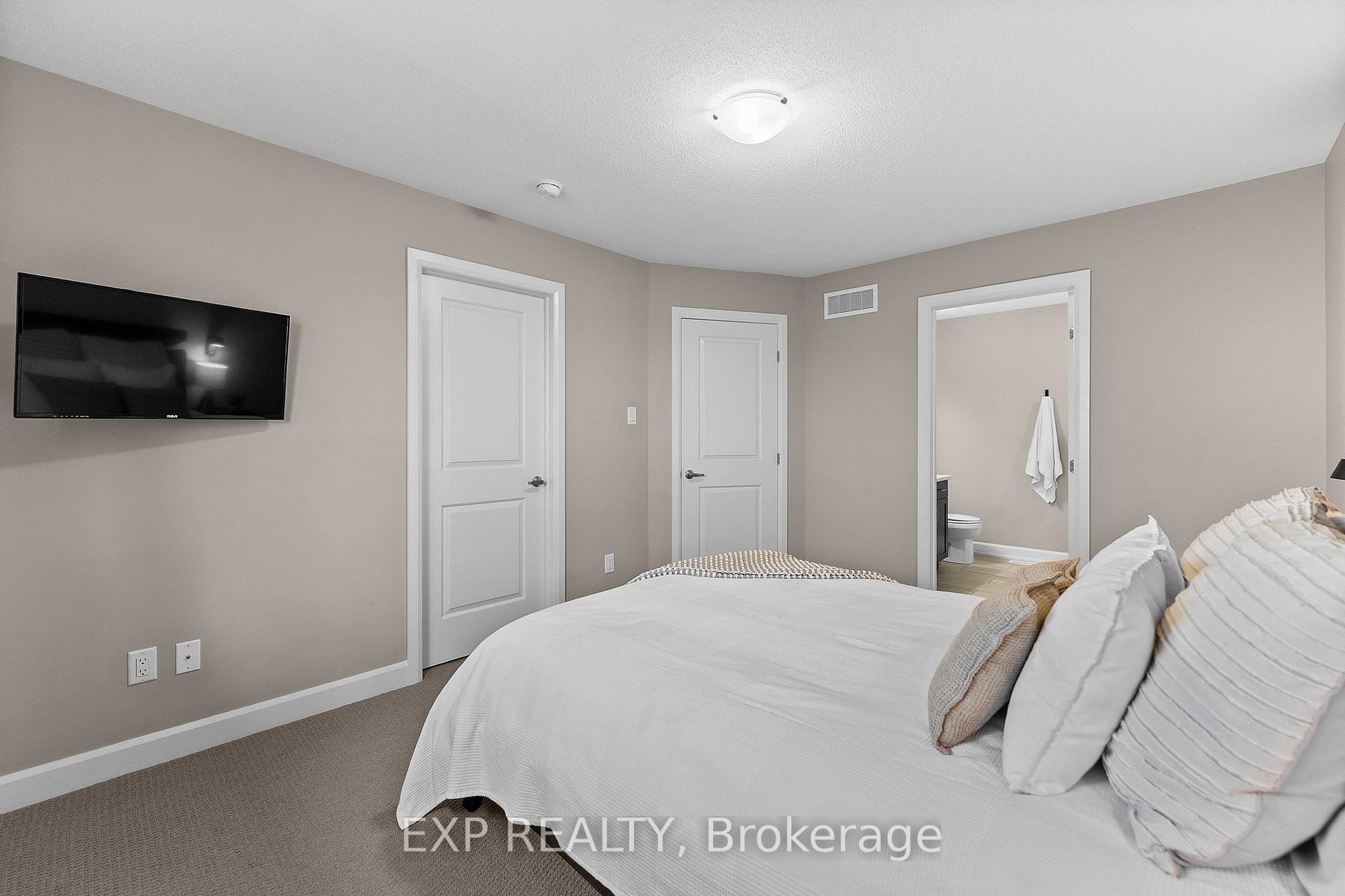 Photo 22 of 76 Vimy Ridge Crescent, Arnprior, Arnprior — HOMEH