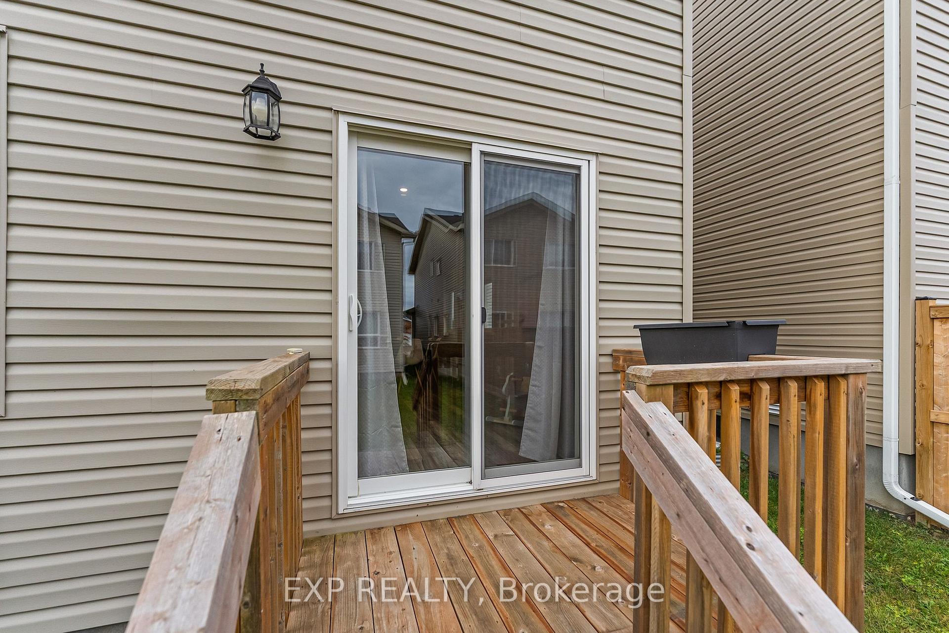 Photo 33 of 76 Vimy Ridge Crescent, Arnprior, Arnprior — HOMEH