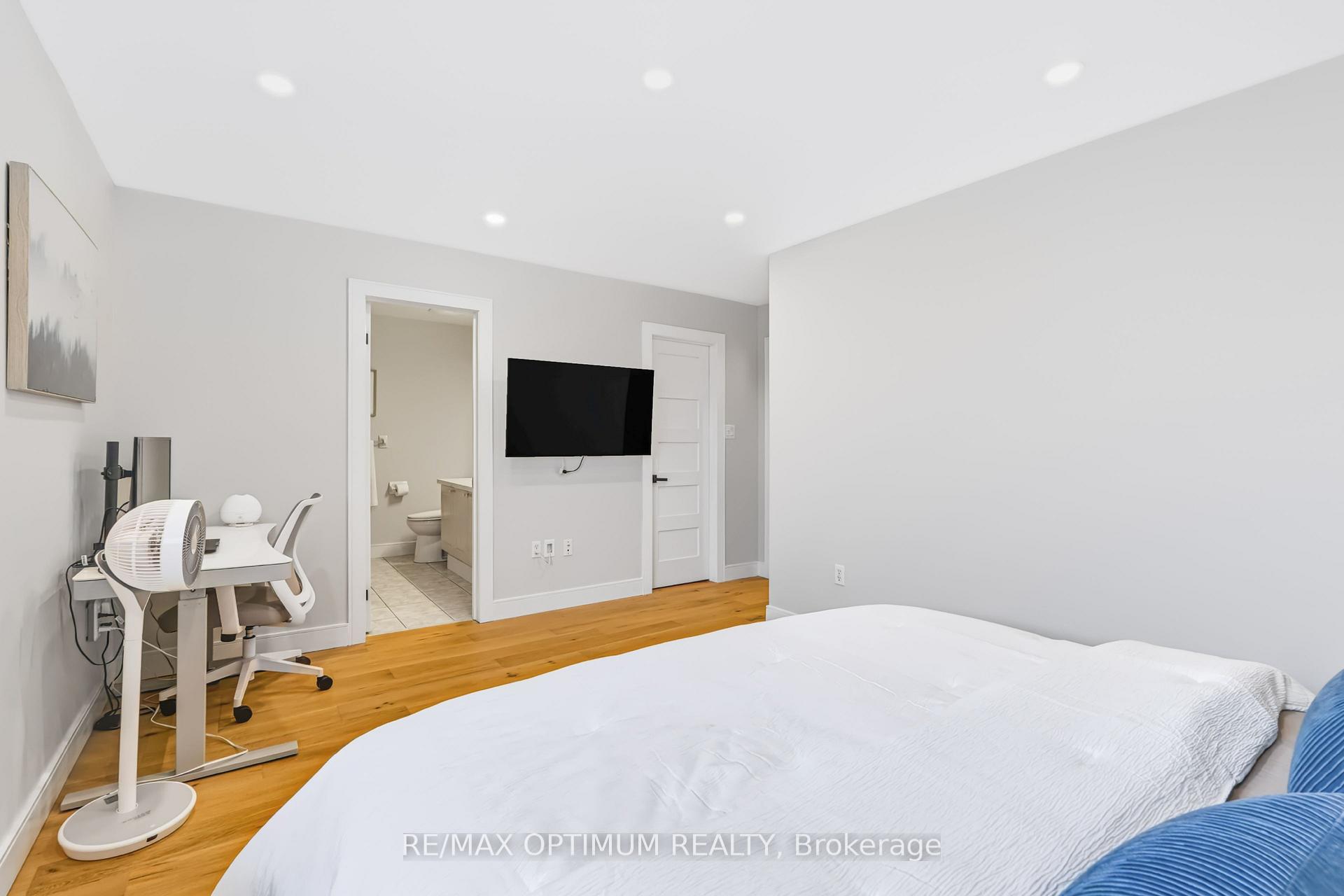 Photo 23 of 815 Nolan Road, Mississauga, East Credit — HOMEH