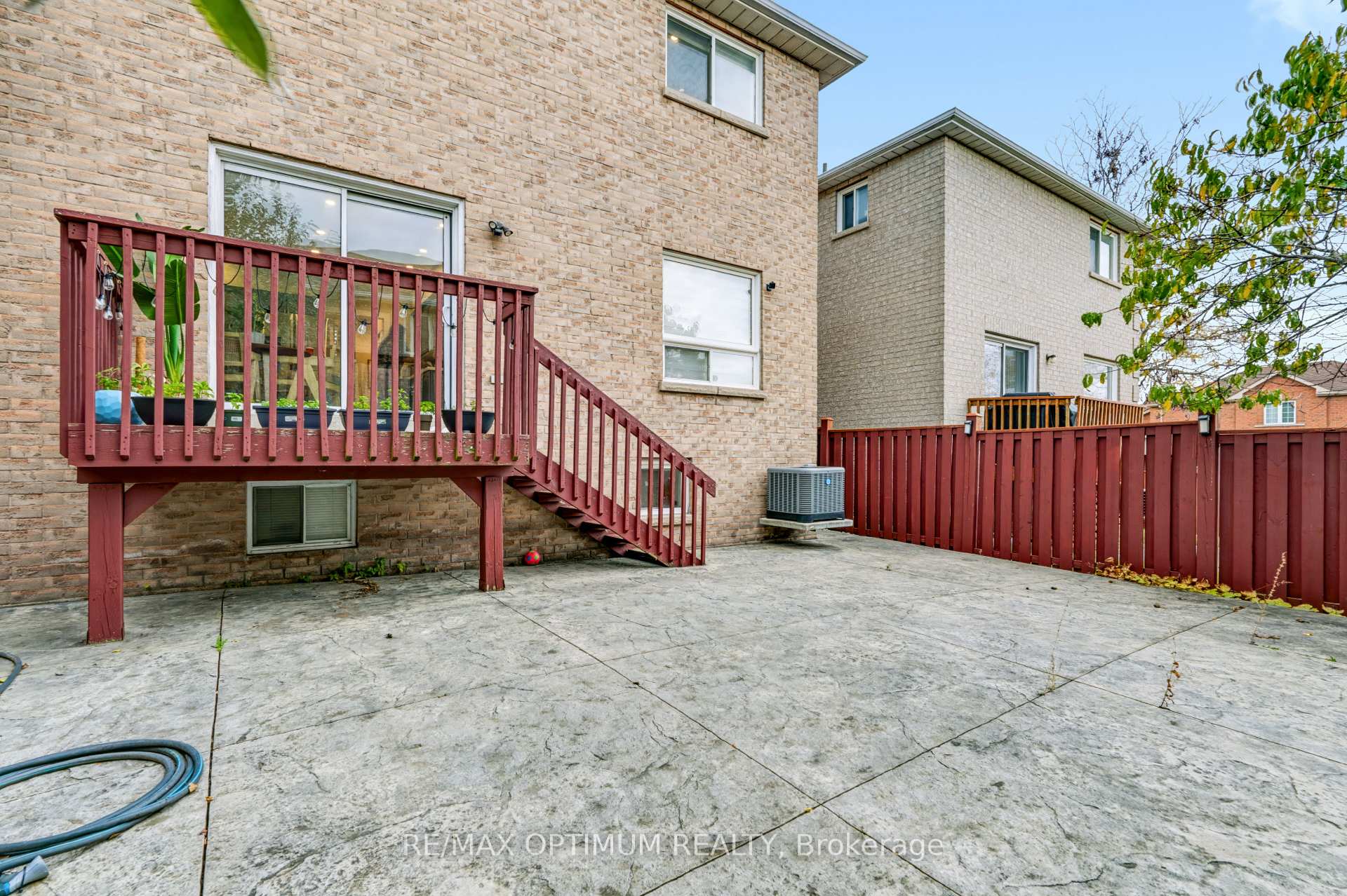 Photo 32 of 815 Nolan Road, Mississauga, East Credit — HOMEH