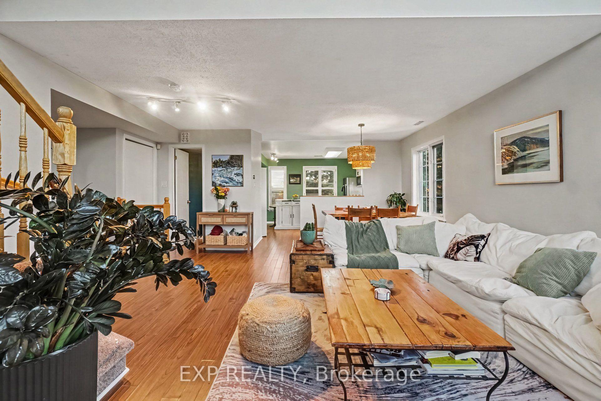 Photo 7 of Unit 1, 4 Briston Private, Ottawa, Hunt Club Park — HOMEH