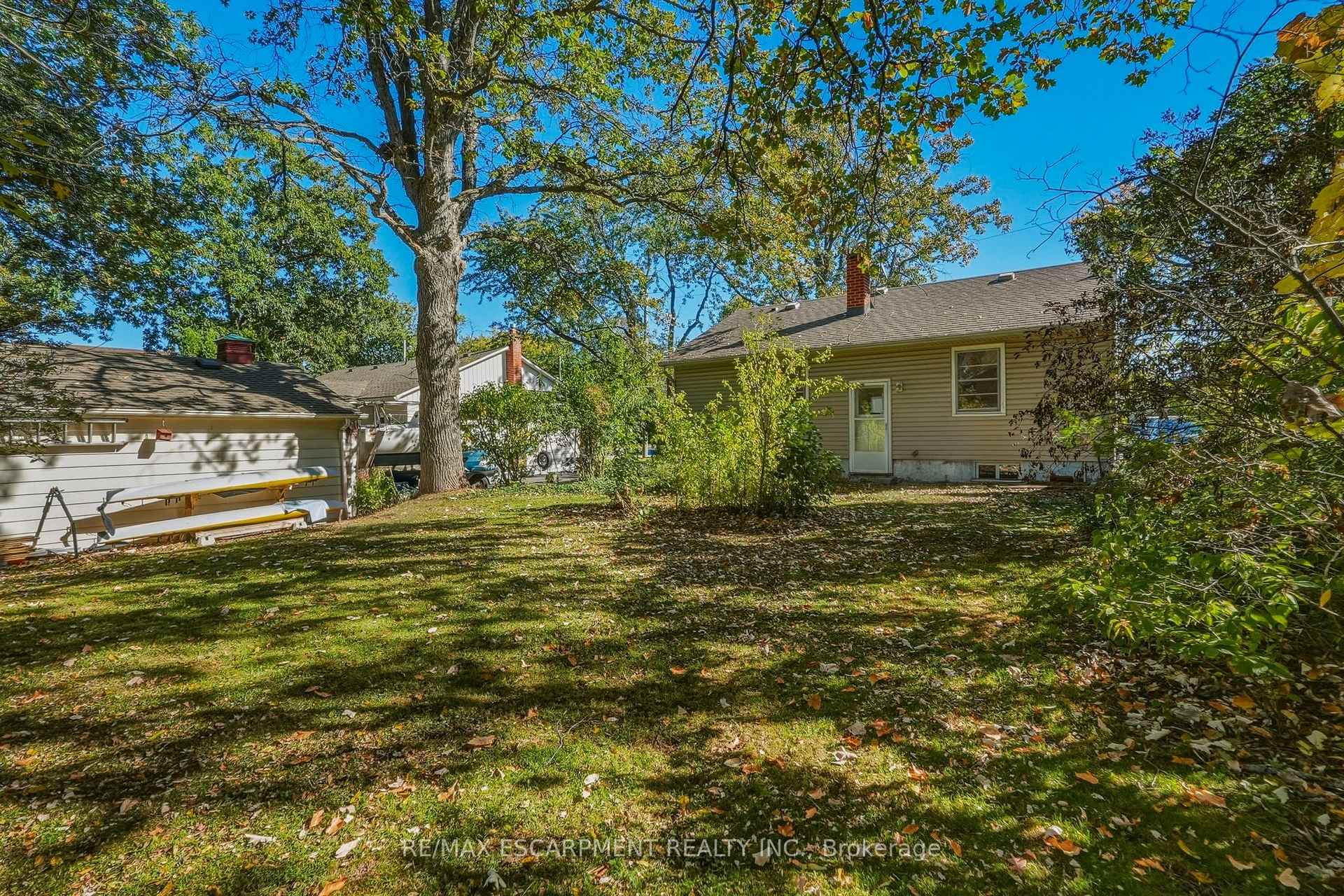 Photo 25 of 55 Lakeview Avenue, Grimsby, Grimsby Beach — HOMEH