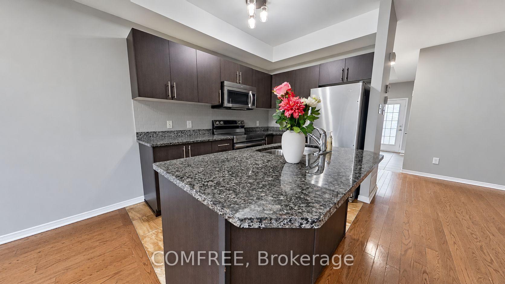 Photo 4 of 26 Dundalk Private, Ottawa, Barrhaven - Stonebridge — HOMEH