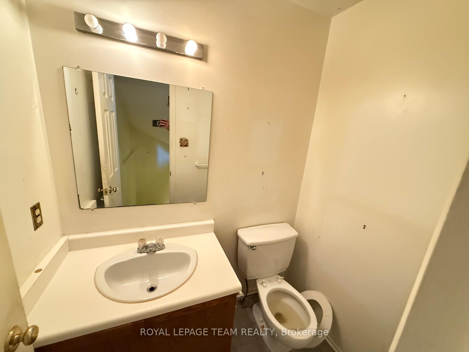 Photo 13 of 86 Hummingbird Crescent, Ottawa, Barrhaven - Cedargrove/Fraserdale — HOMEH
