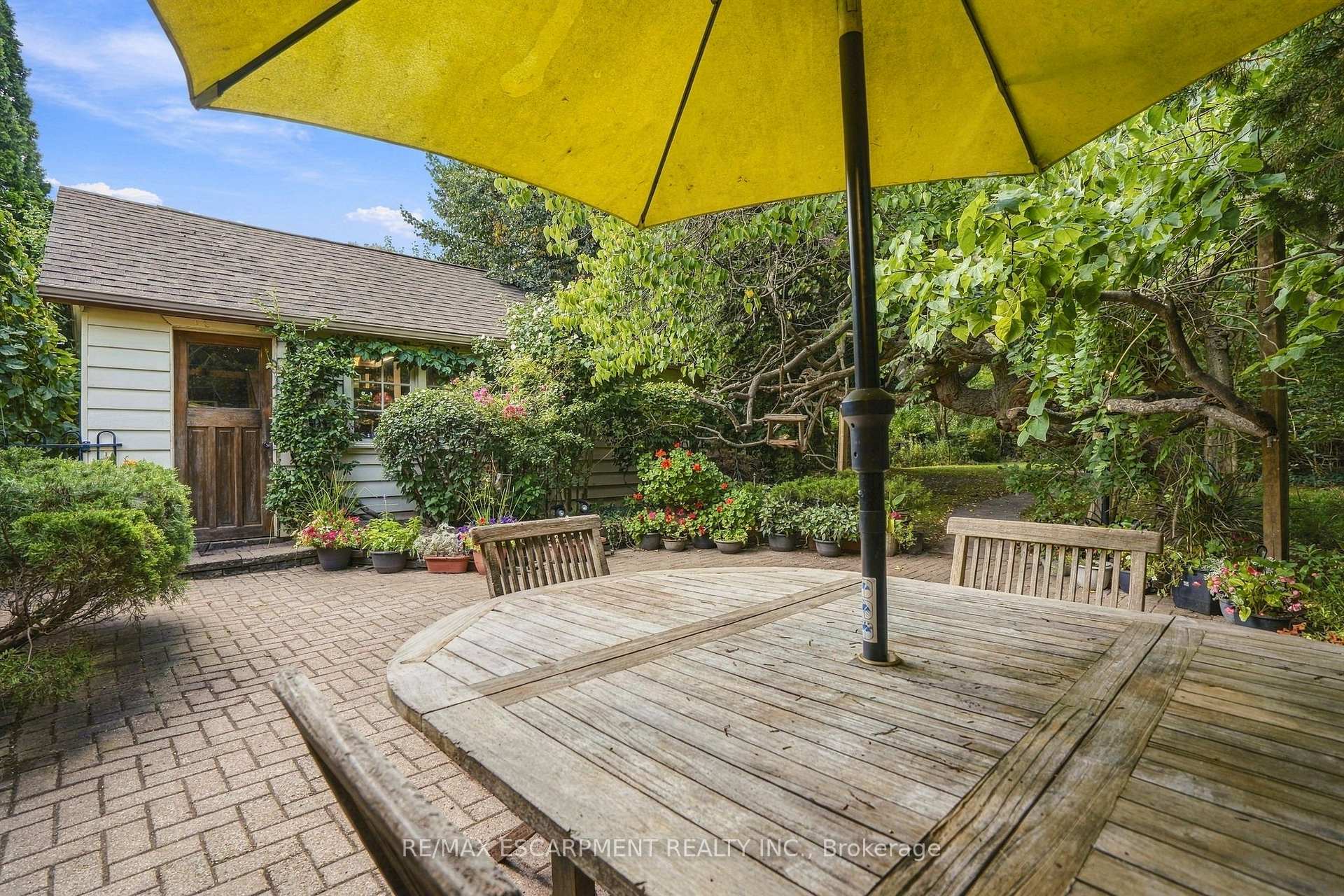Photo 38 of 313 North Shore Boulevard, Burlington, Bayview — HOMEH
