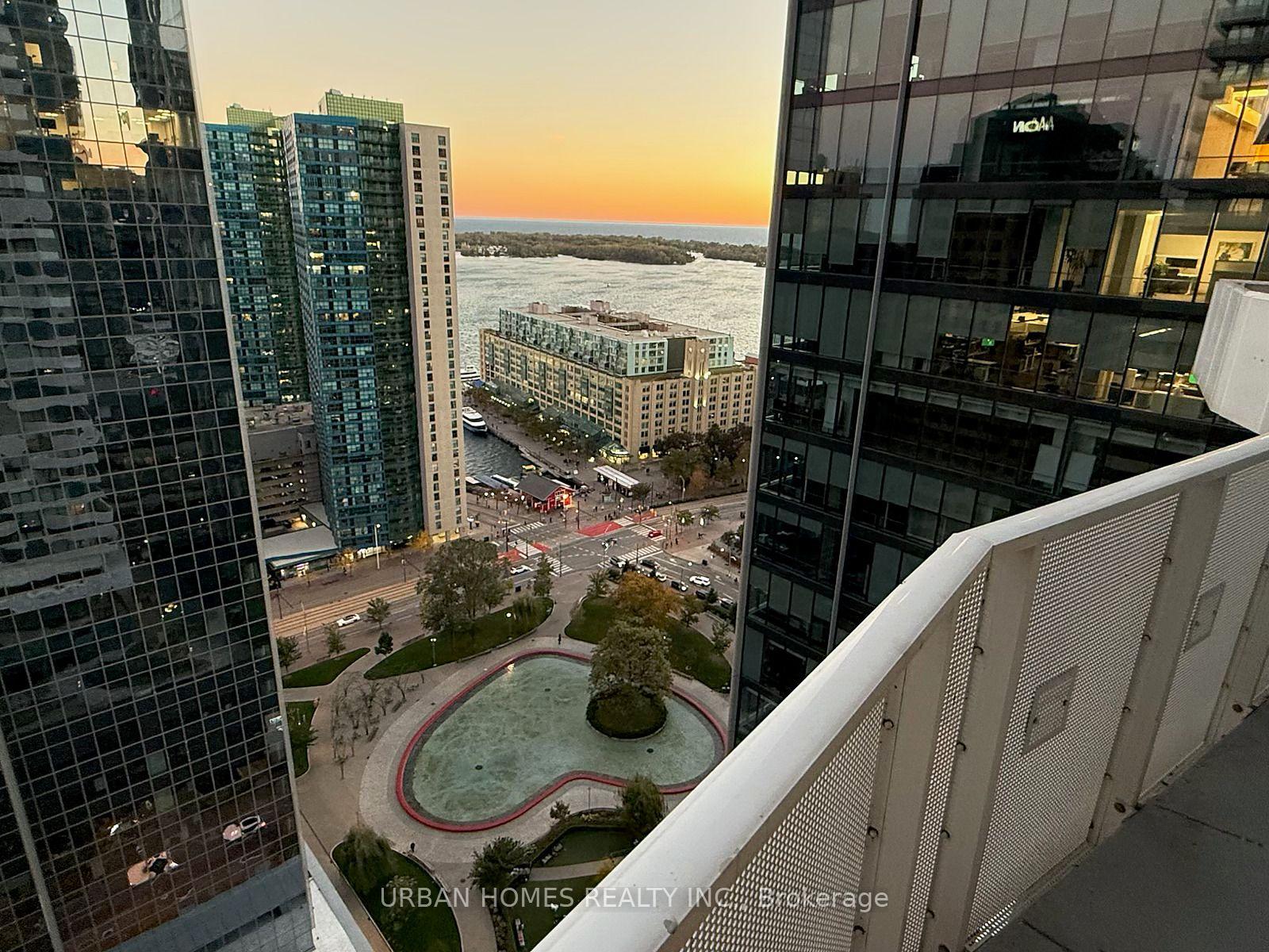 Photo of Unit 2809, 100 Harbour Street