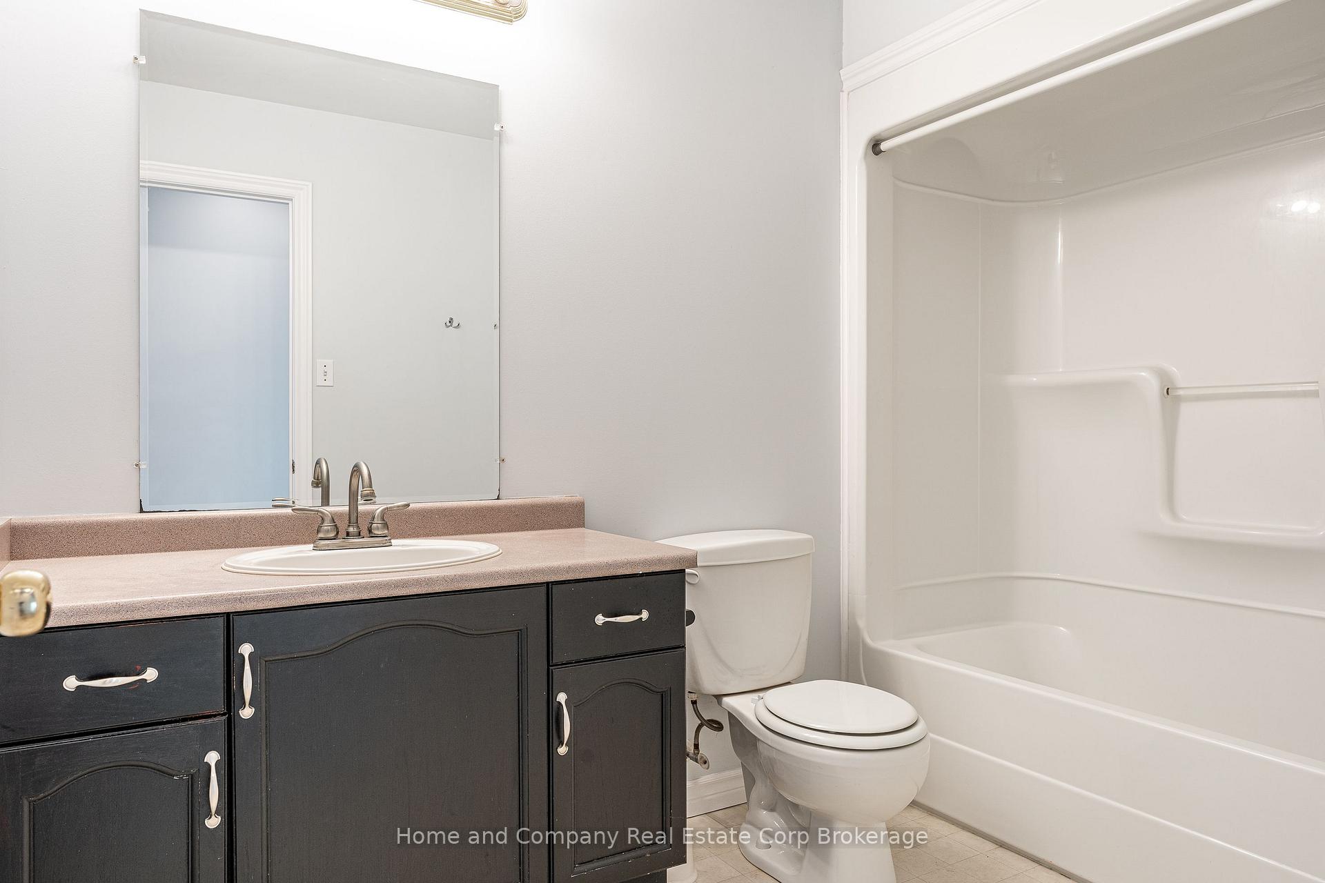 Photo 23 of 82 Walsh Crescent, Stratford — HOMEH