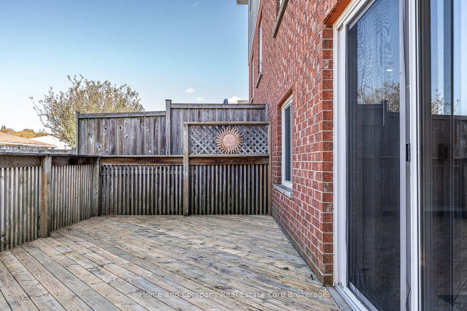 Photo 28 of 82 Walsh Crescent, Stratford — HOMEH