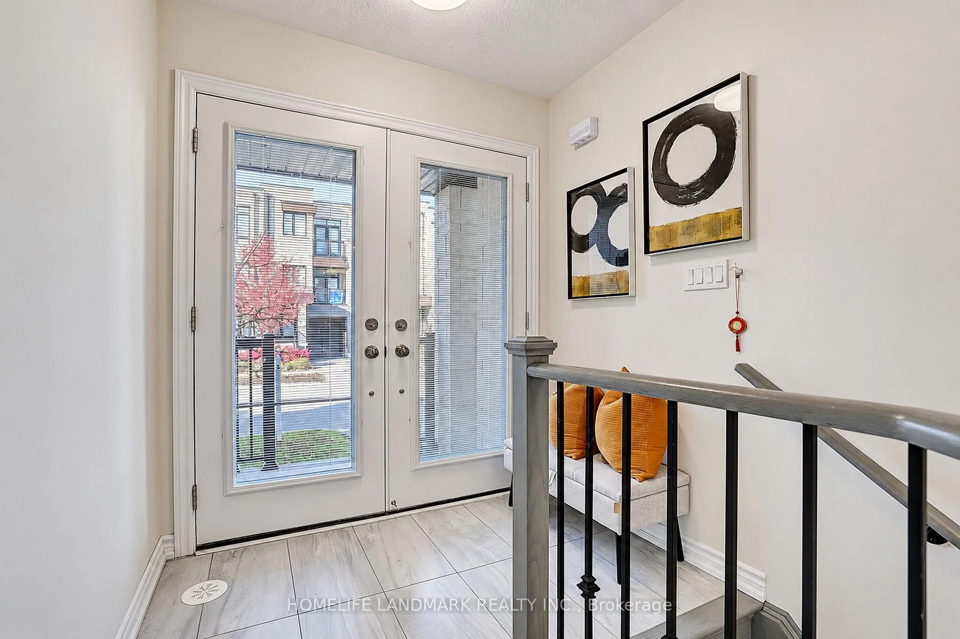 Photo 5 of 41 Golden Trail, Vaughan, Patterson — HOMEH