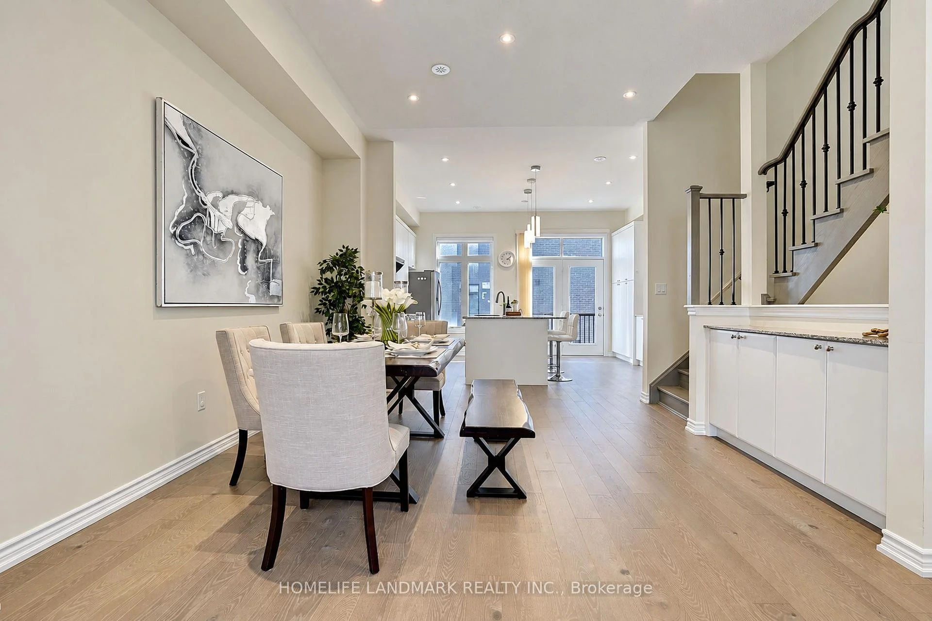 Photo 7 of 41 Golden Trail, Vaughan, Patterson — HOMEH