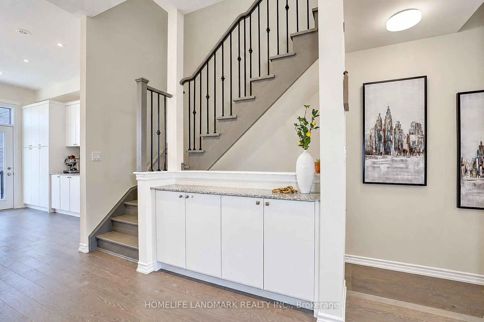 Photo 12 of 41 Golden Trail, Vaughan, Patterson — HOMEH