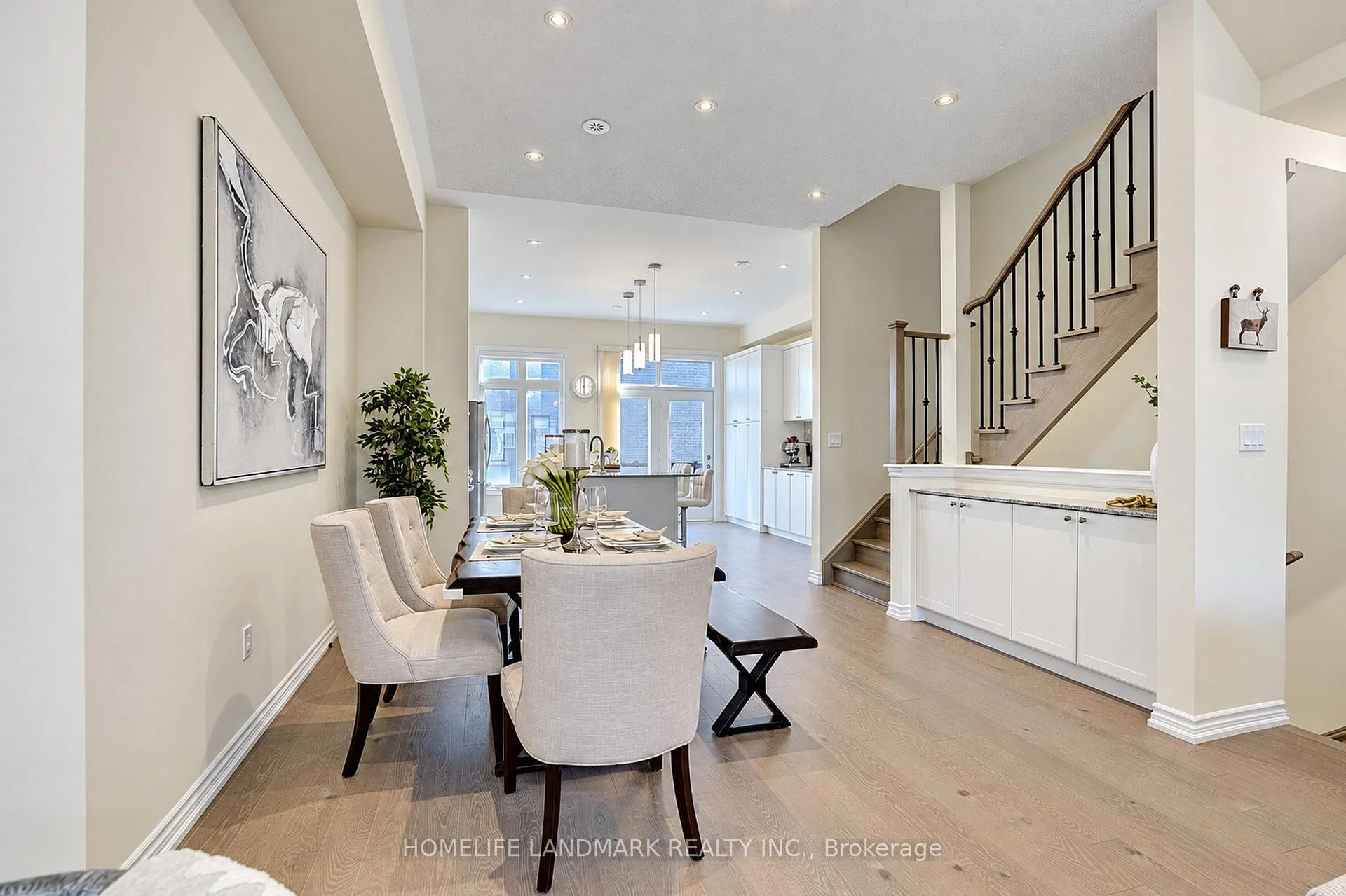 Photo 13 of 41 Golden Trail, Vaughan, Patterson — HOMEH