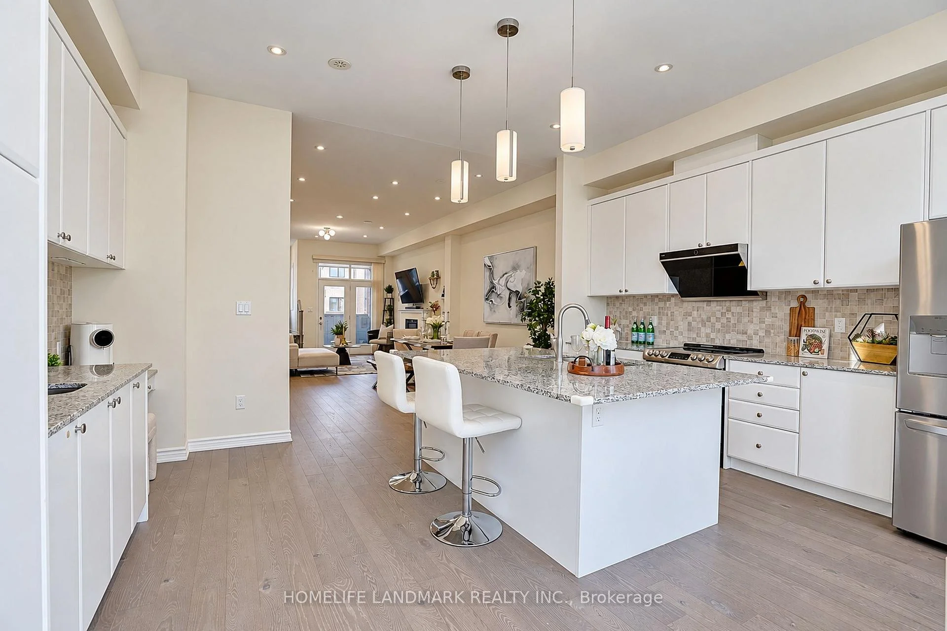 Photo 21 of 41 Golden Trail, Vaughan, Patterson — HOMEH