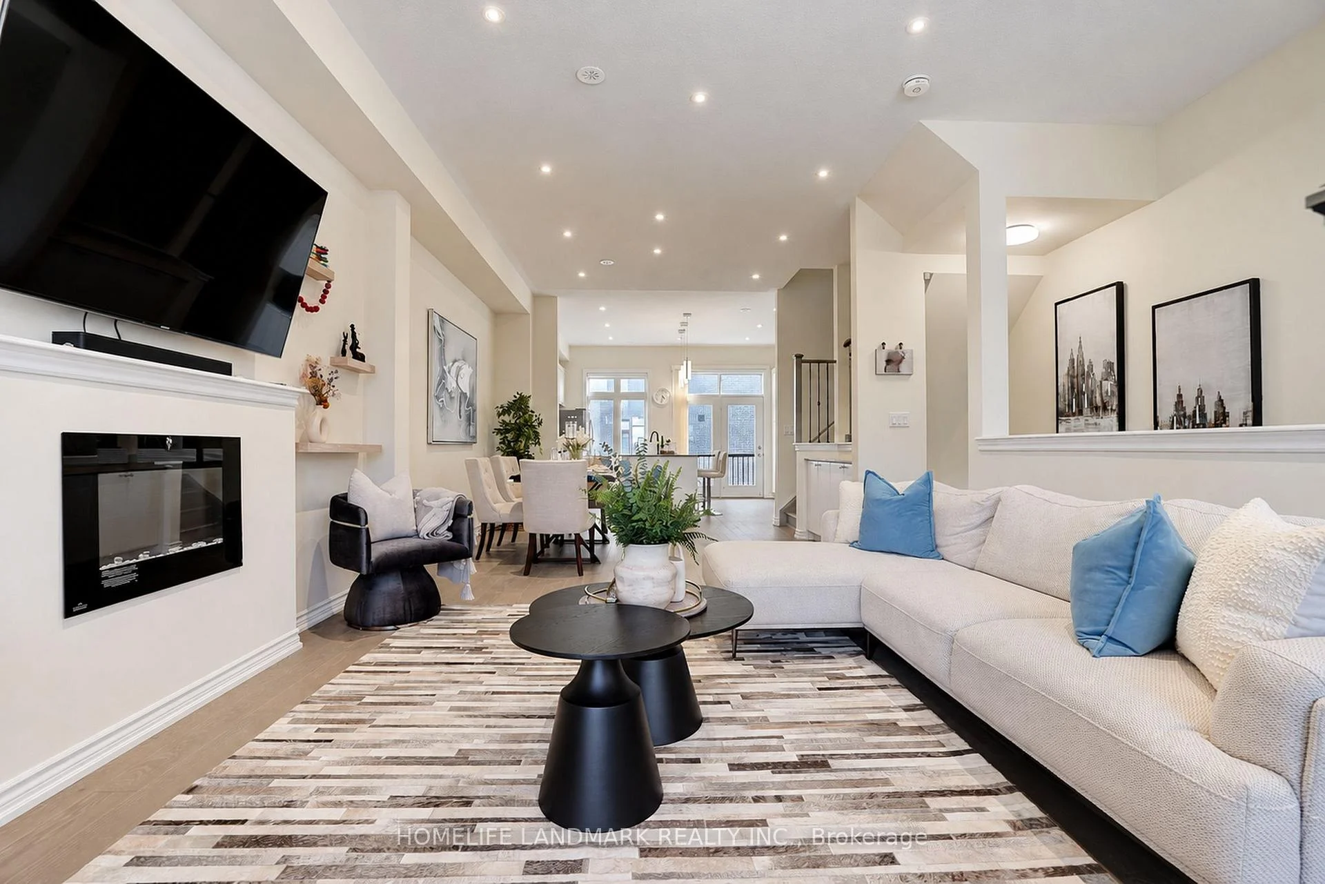 Photo 44 of 41 Golden Trail, Vaughan, Patterson — HOMEH