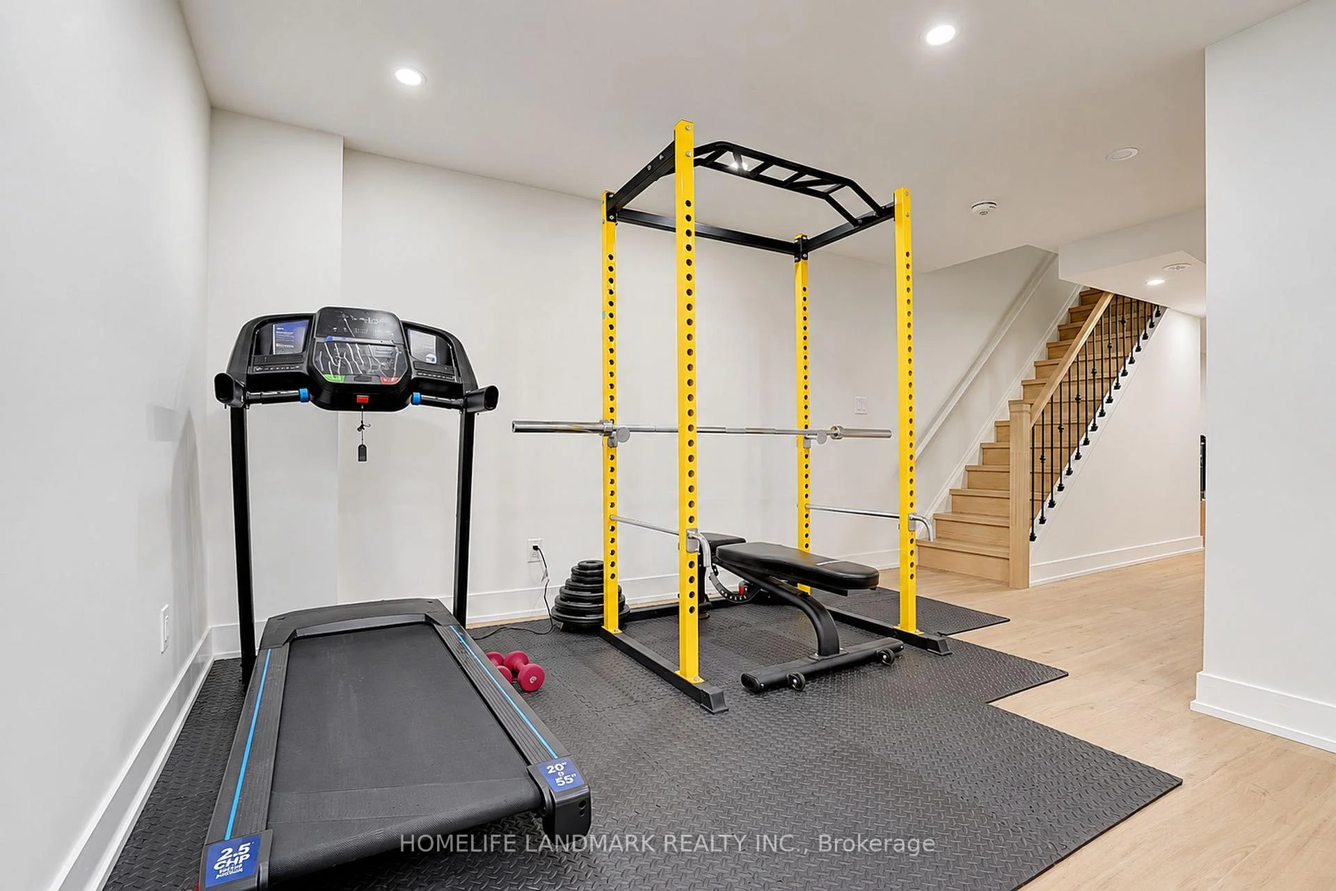 Photo 56 of 41 Golden Trail, Vaughan, Patterson — HOMEH
