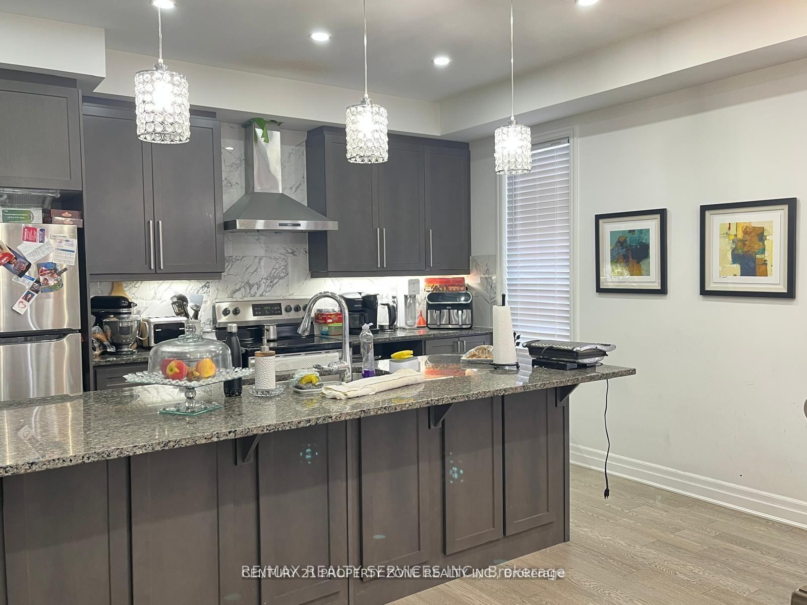 Photo 6 of 1216 Wheat Boom Drive, Oakville, Joshua Meadows — HOMEH