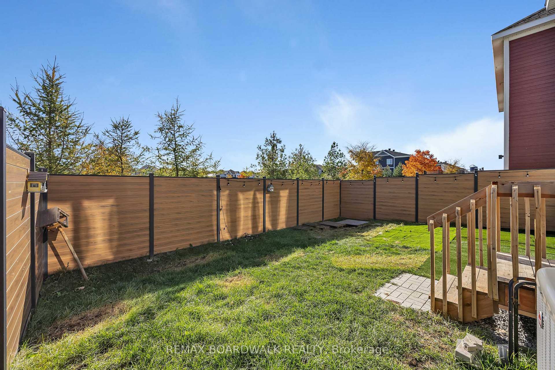 Photo 44 of 125 Hackamore Crescent, Ottawa, Goulbourn Twp From Franktown Rd/South To Rideau — HOMEH