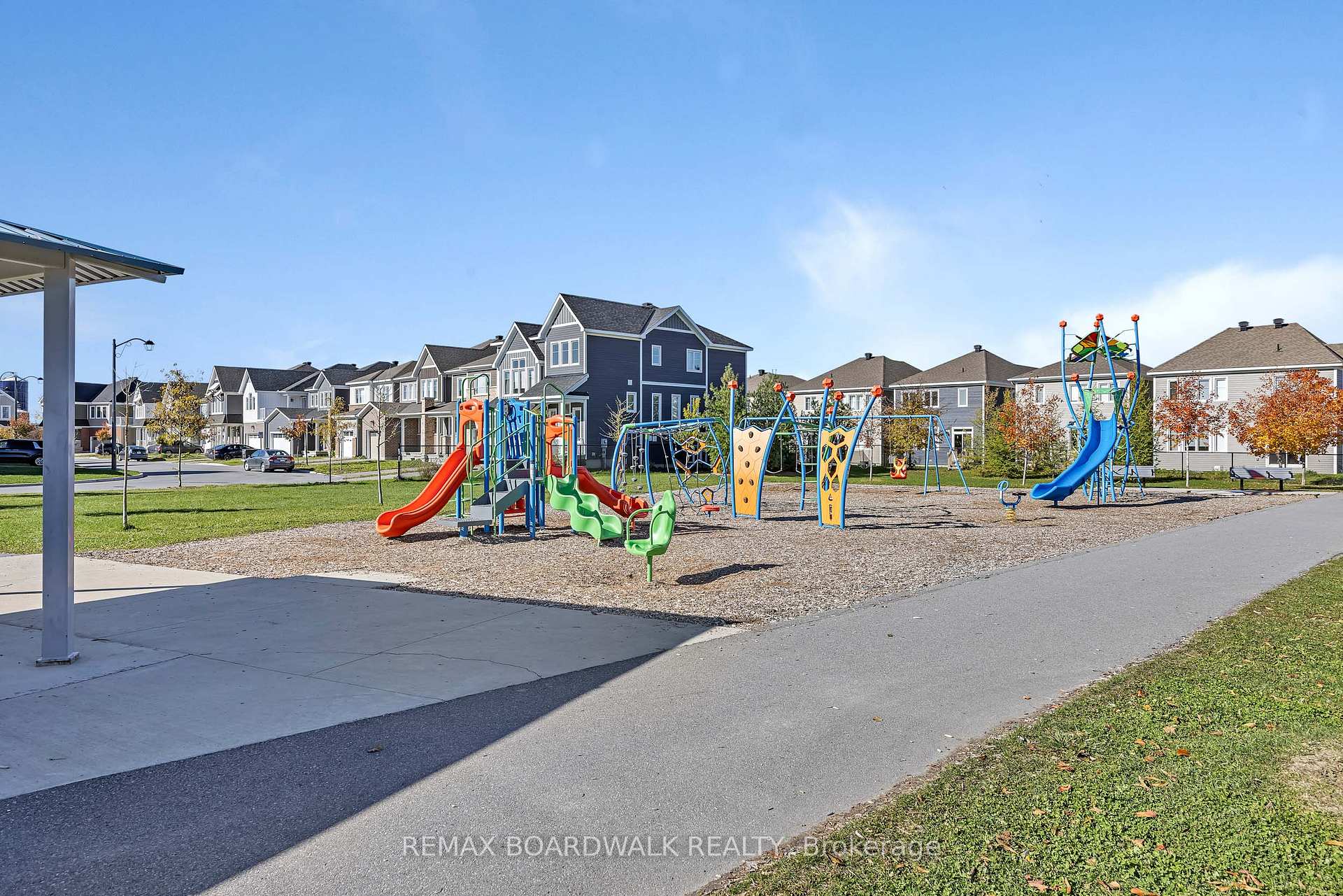 Photo 49 of 125 Hackamore Crescent, Ottawa, Goulbourn Twp From Franktown Rd/South To Rideau — HOMEH