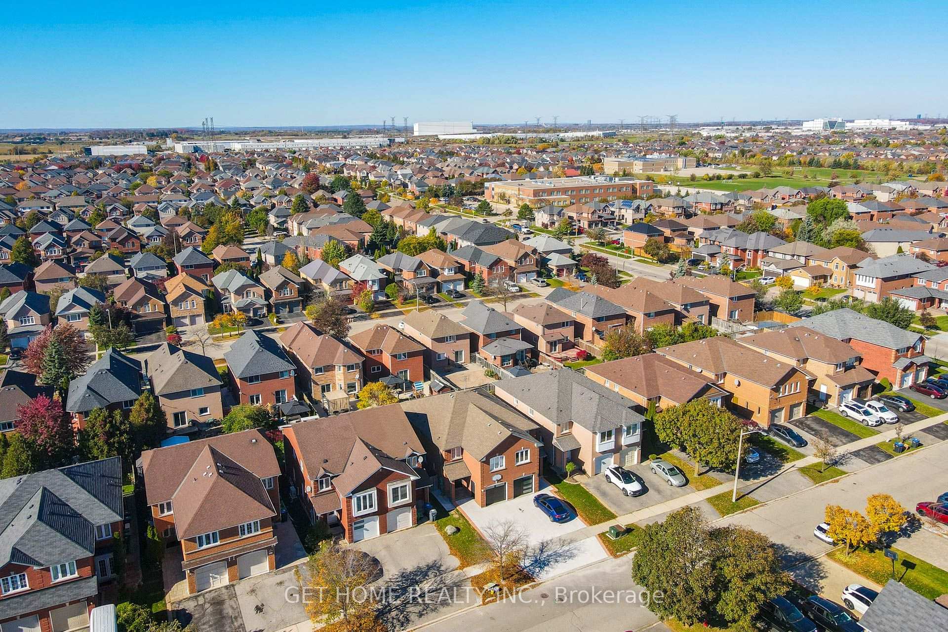 Photo 1 of 3883 Densbury Drive, Mississauga, Lisgar — HOMEH