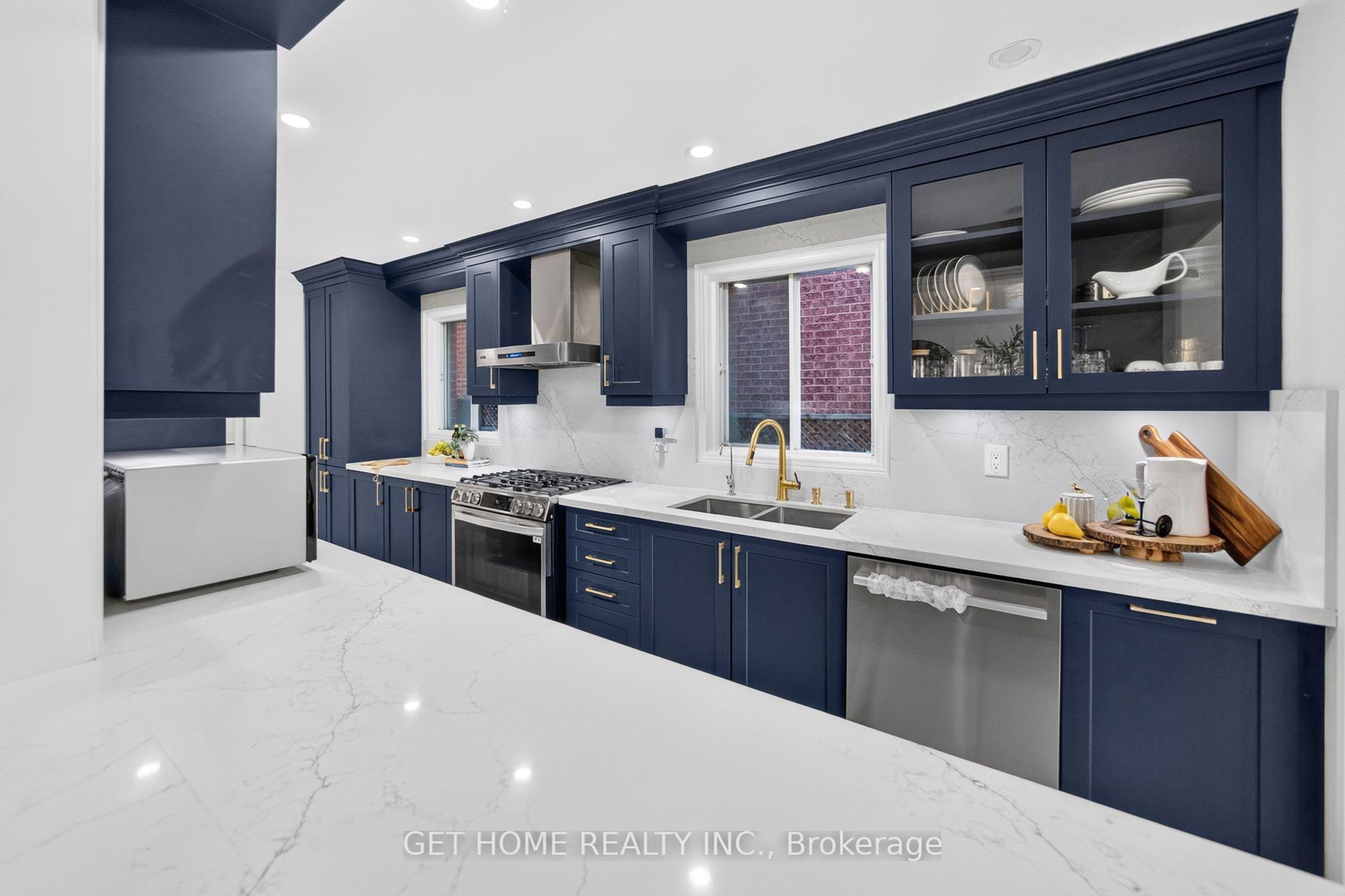 Photo 17 of 3883 Densbury Drive, Mississauga, Lisgar — HOMEH