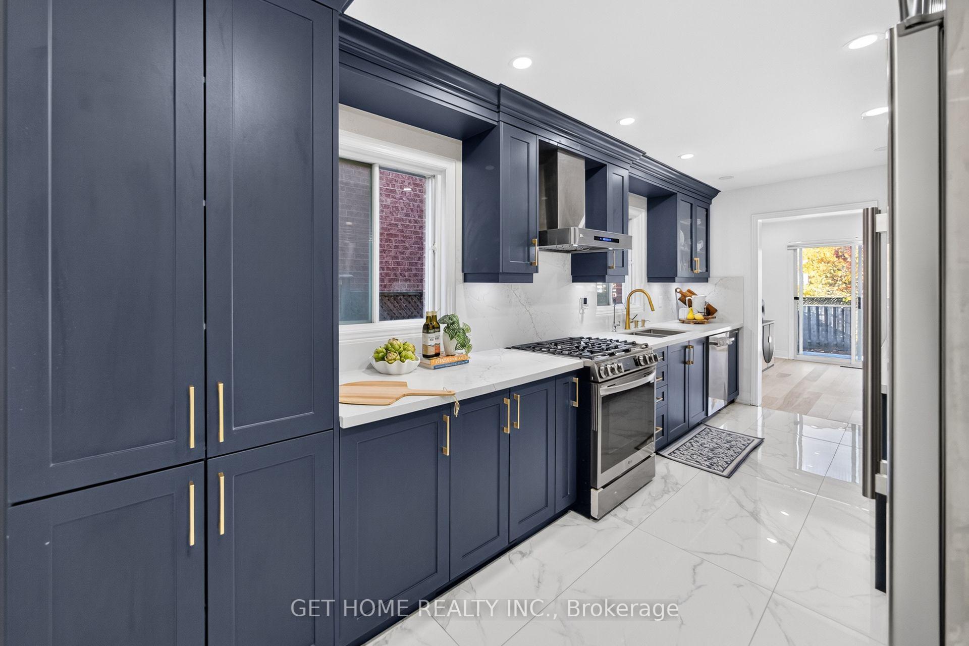 Photo 20 of 3883 Densbury Drive, Mississauga, Lisgar — HOMEH