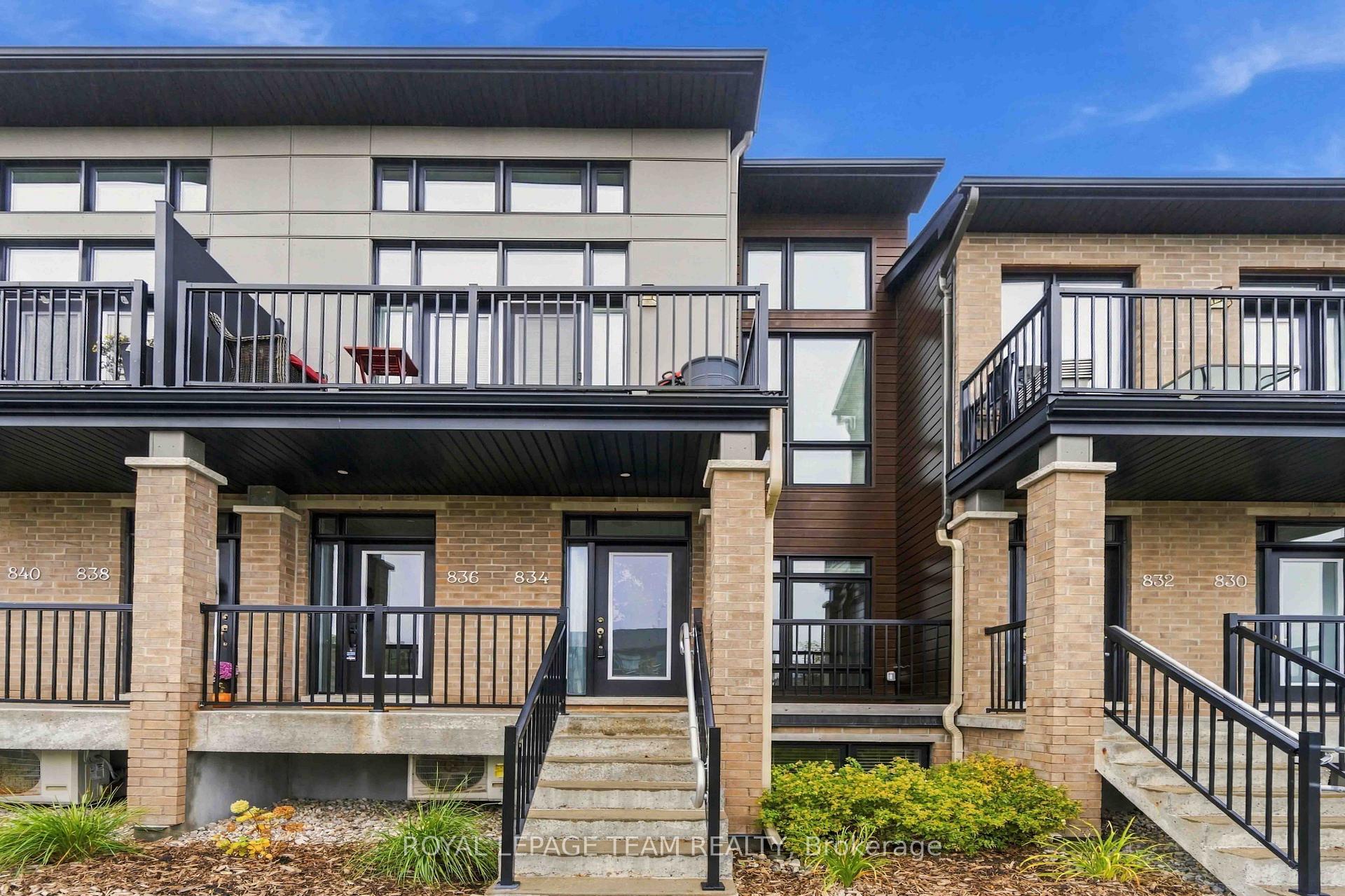 Front of 834 Ralph Hennessy Avenue