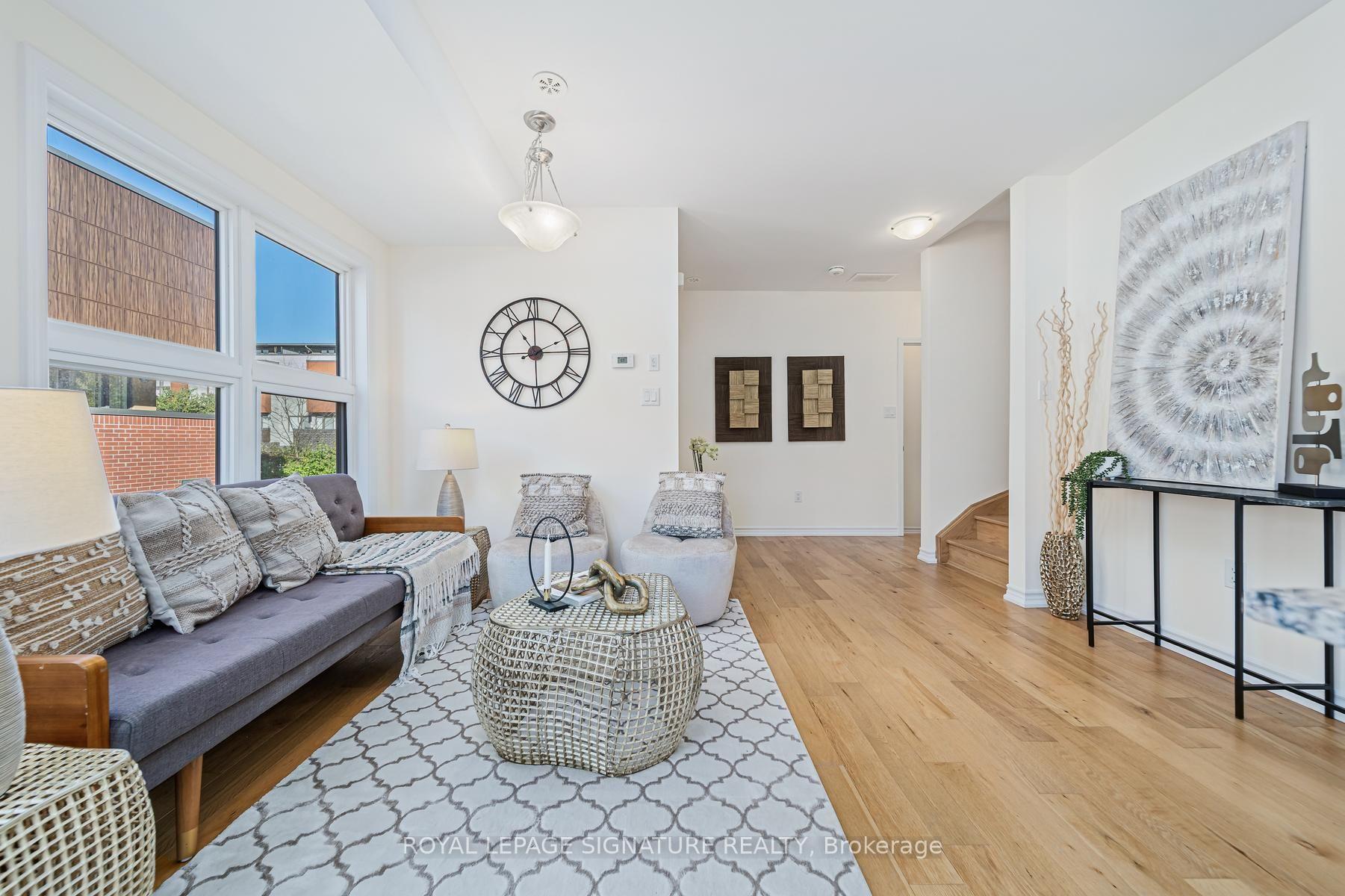 Photo 1 of Unit 49, 28 Curlew Drive, North York, Parkwoods-Donalda — HOMEH