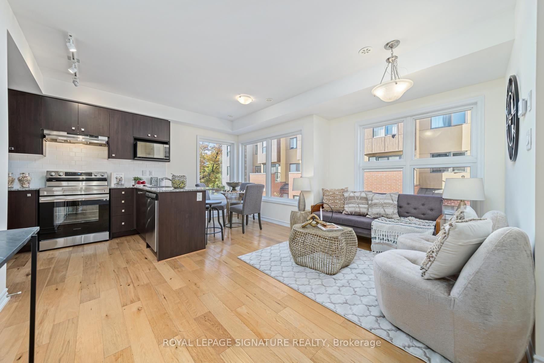 Photo 2 of Unit 49, 28 Curlew Drive, North York, Parkwoods-Donalda — HOMEH