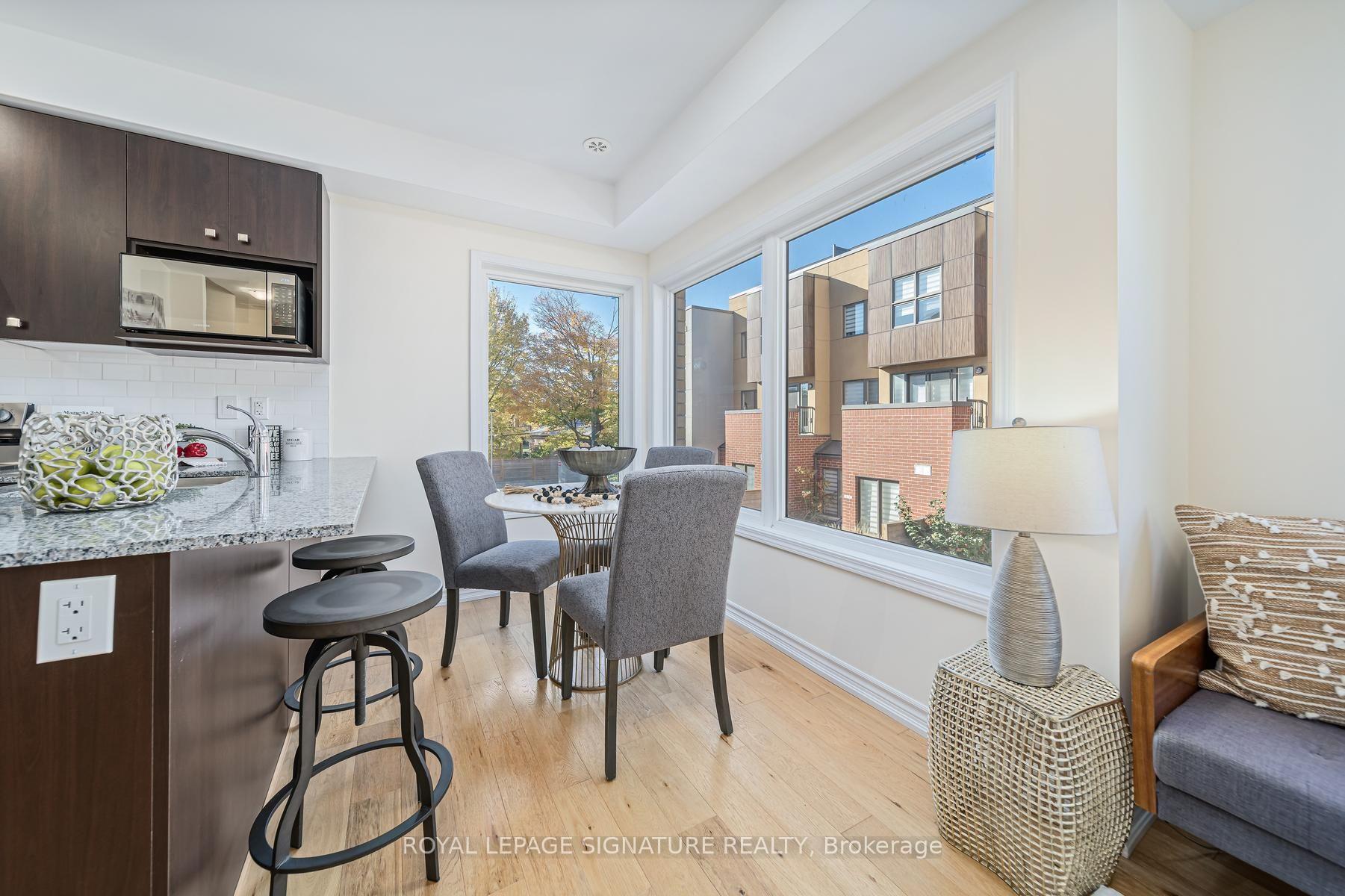 Photo 9 of Unit 49, 28 Curlew Drive, North York, Parkwoods-Donalda — HOMEH