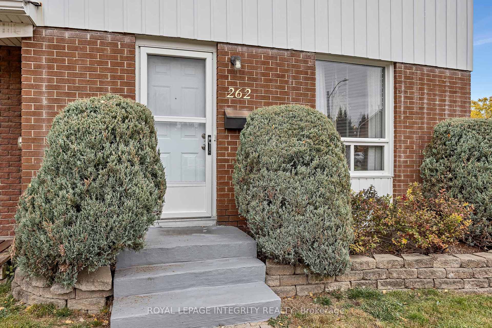 Photo 2 of 262 Edward Street S, Arnprior, Arnprior — HOMEH