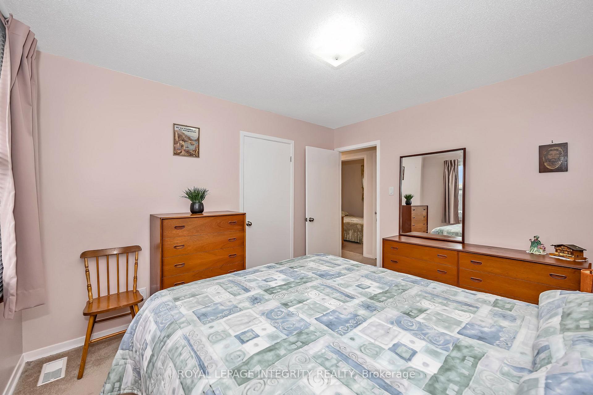 Photo 20 of 262 Edward Street S, Arnprior, Arnprior — HOMEH