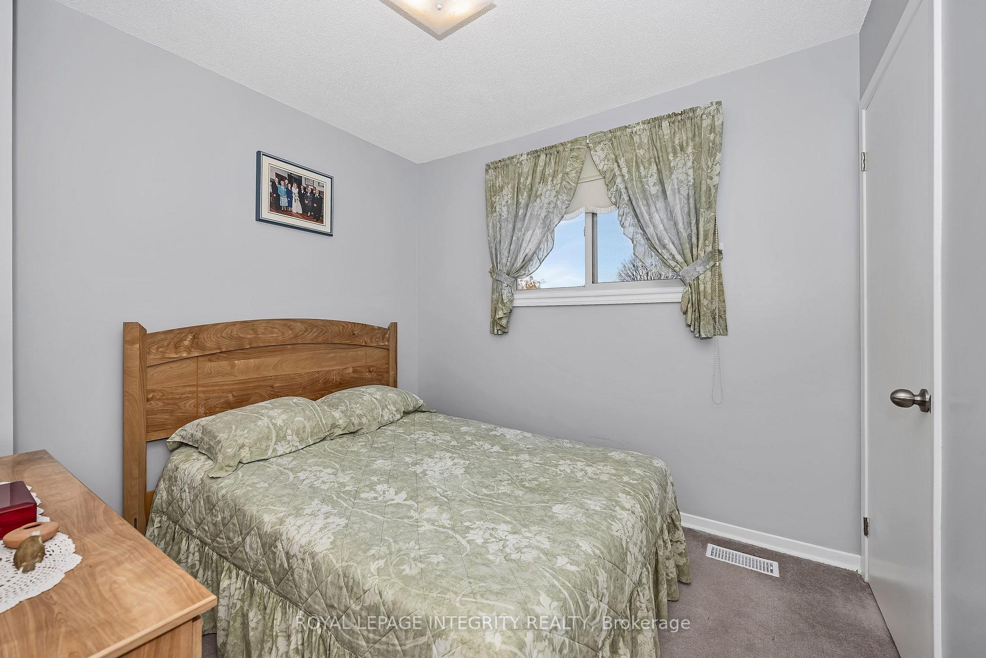 Photo 23 of 262 Edward Street S, Arnprior, Arnprior — HOMEH