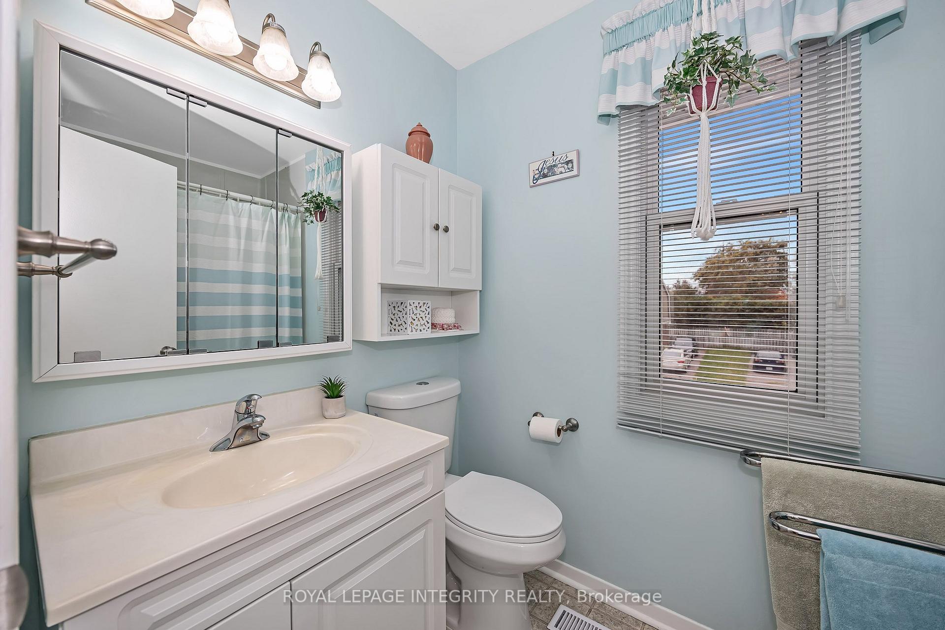 Photo 25 of 262 Edward Street S, Arnprior, Arnprior — HOMEH
