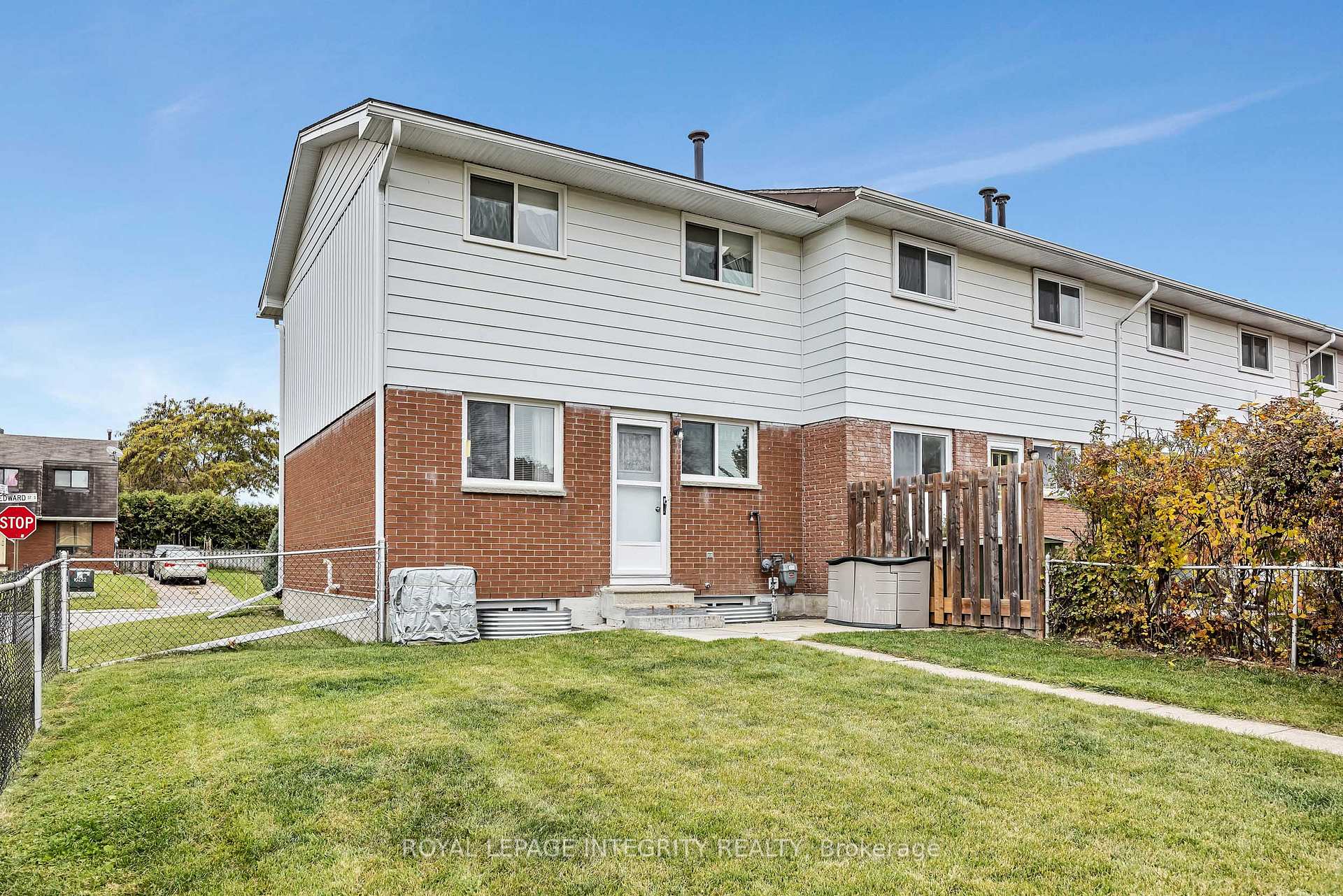 Photo 36 of 262 Edward Street S, Arnprior, Arnprior — HOMEH