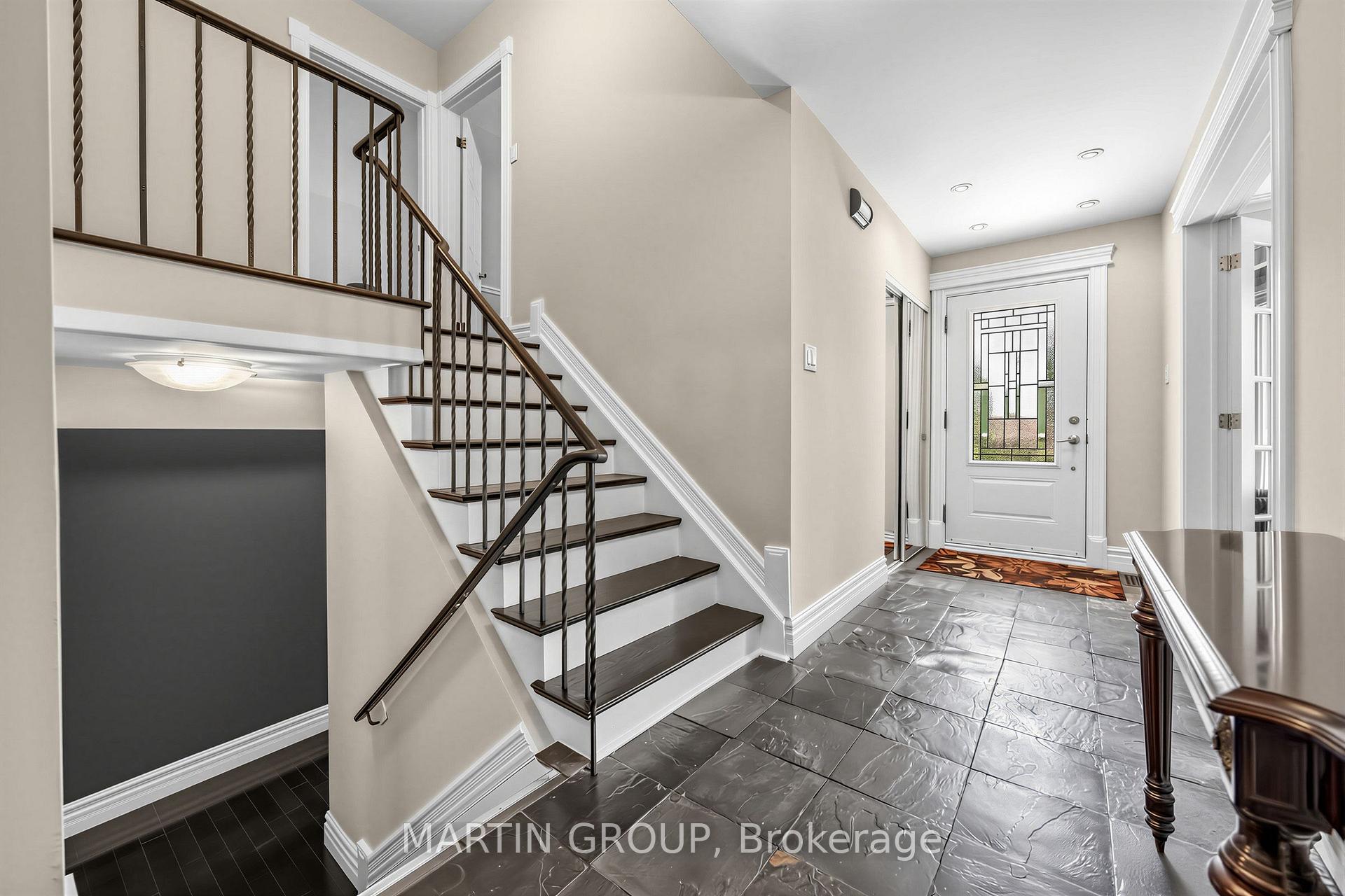 Photo 10 of 88 Rabbit Lane, Etobicoke, Eringate-Centennial-West Deane — HOMEH
