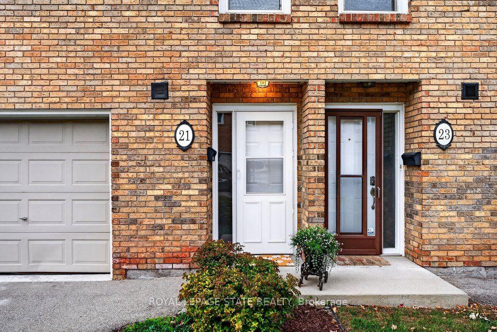 Photo 11 of Unit 6, 21 Rosedale Court, Hamilton, Stoney Creek — HOMEH