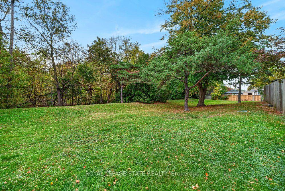 Photo 41 of Unit 6, 21 Rosedale Court, Hamilton, Stoney Creek — HOMEH
