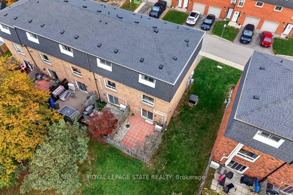 Photo 43 of Unit 6, 21 Rosedale Court, Hamilton, Stoney Creek — HOMEH