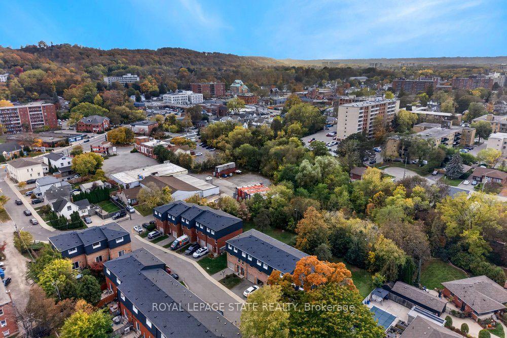 Photo 45 of Unit 6, 21 Rosedale Court, Hamilton, Stoney Creek — HOMEH