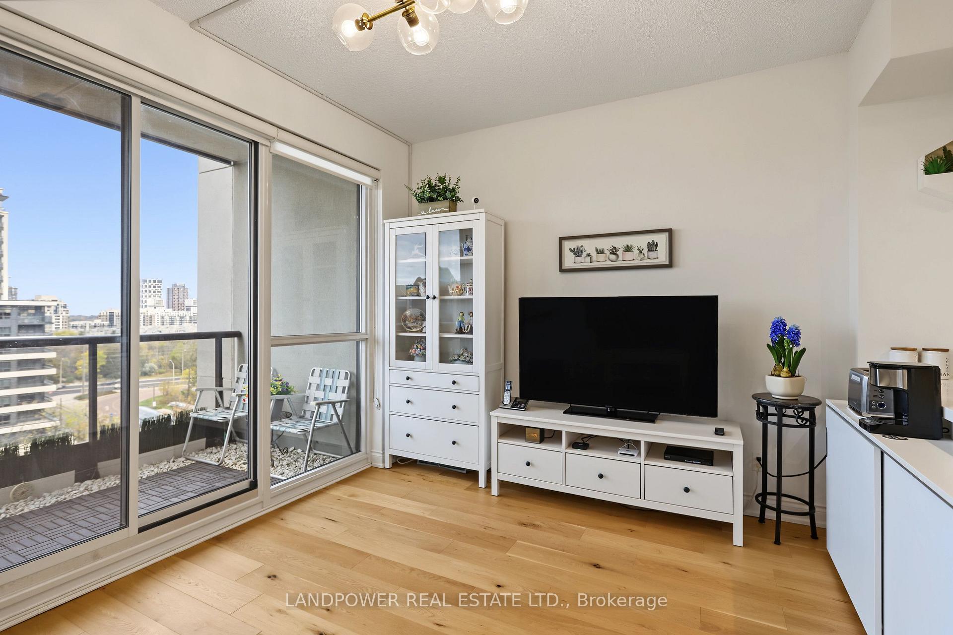 Photo 8 of Unit 1005, 38 Cedarland Drive, Markham, Unionville — HOMEH