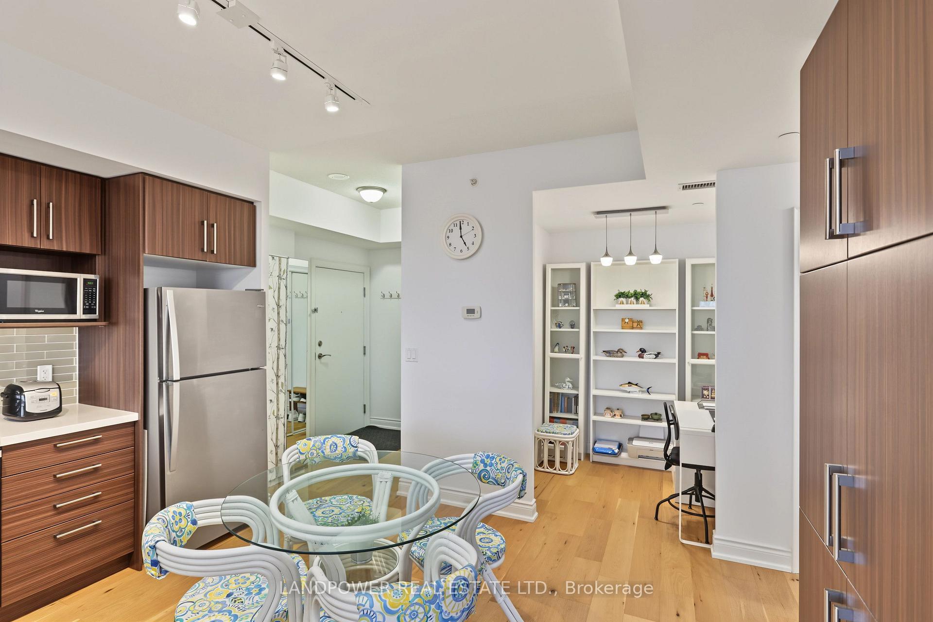 Photo 11 of Unit 1005, 38 Cedarland Drive, Markham, Unionville — HOMEH