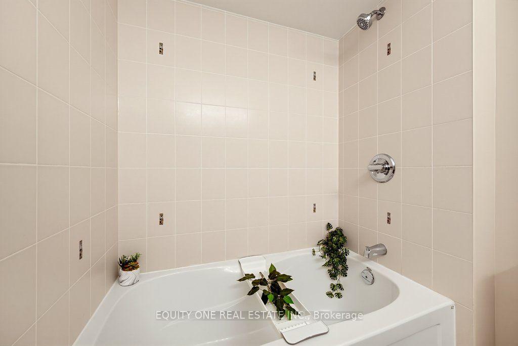 Photo 34 of 345 Applecross Crescent, Ottawa, Kanata - Morgan's Grant/South March — HOMEH
